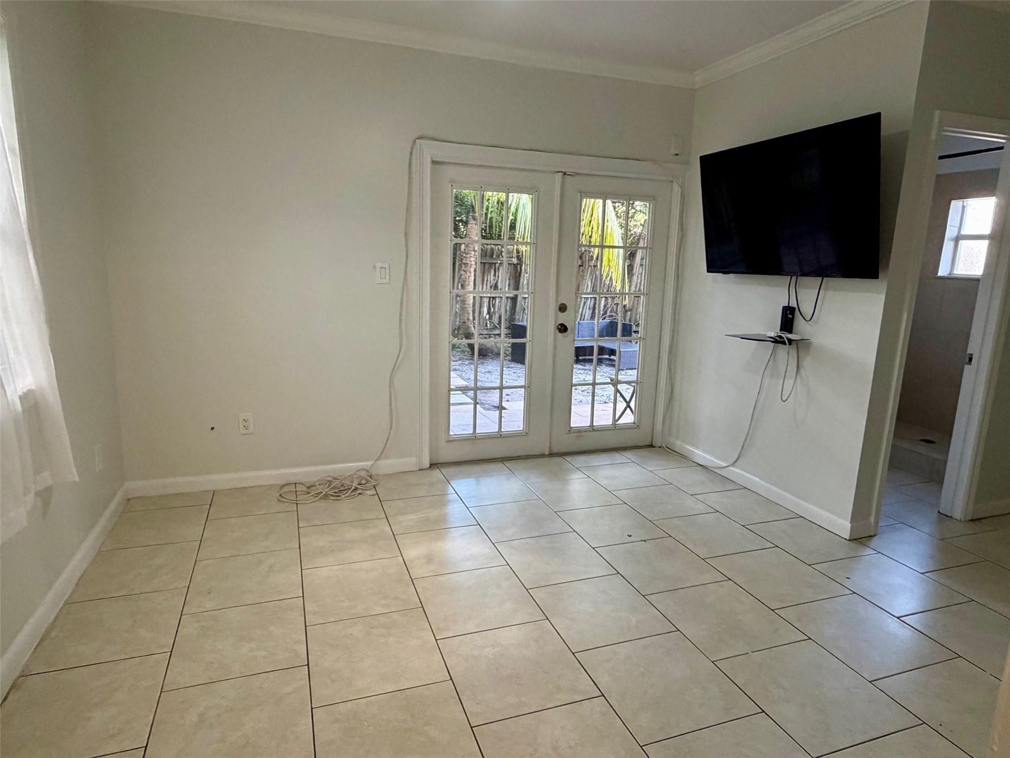 1217 NW 7th Ave 2
