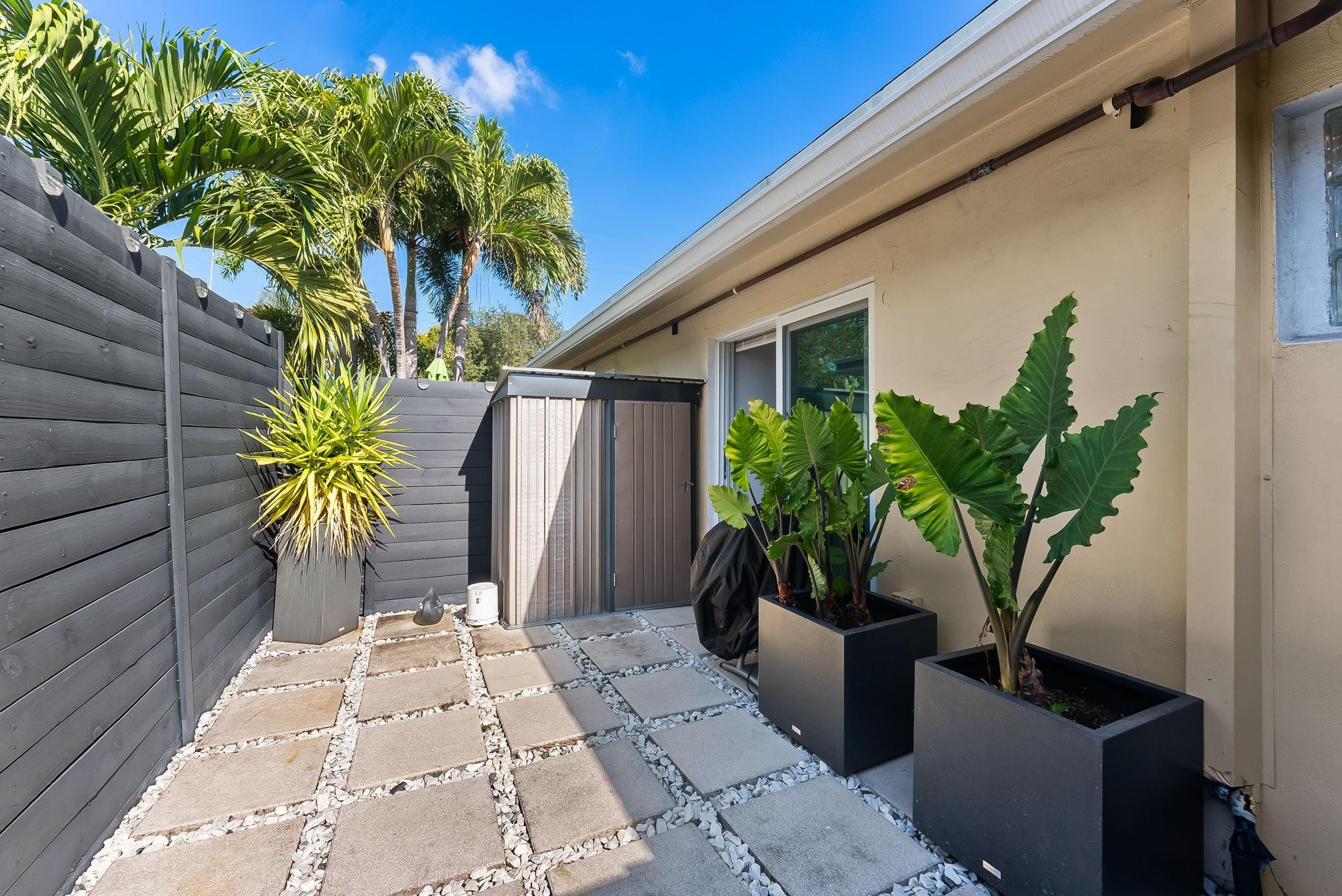 1200 NE 17th Court 3