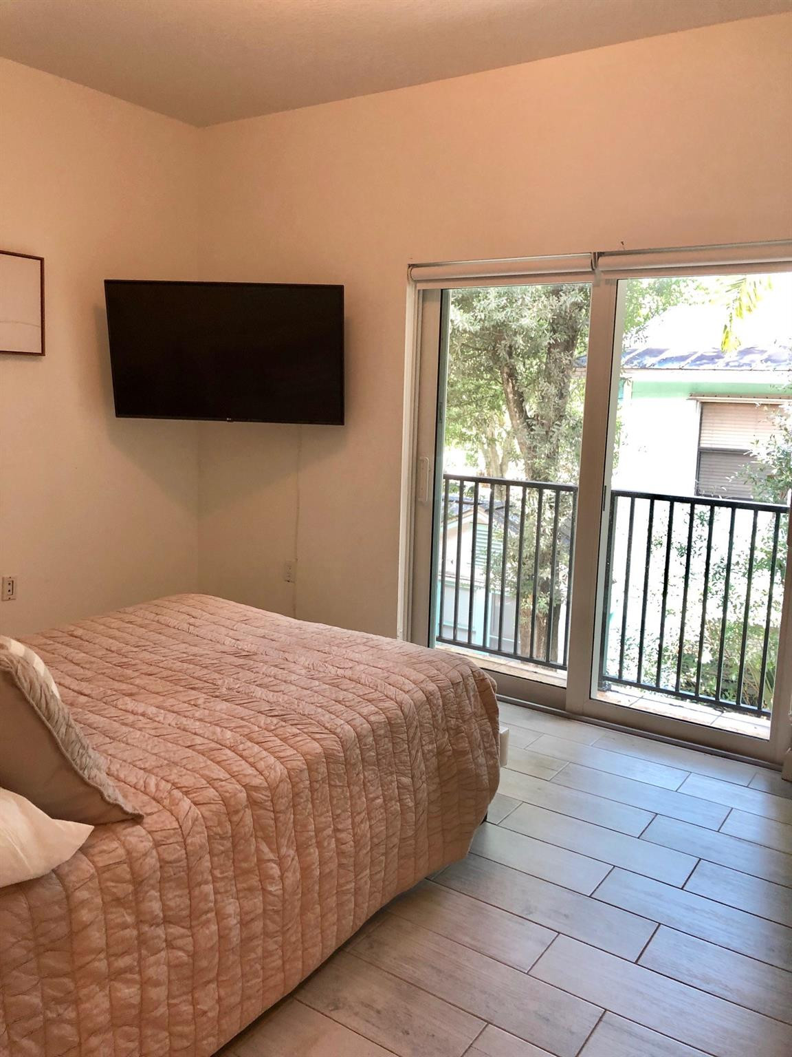 2362 SW 18th Avenue 0