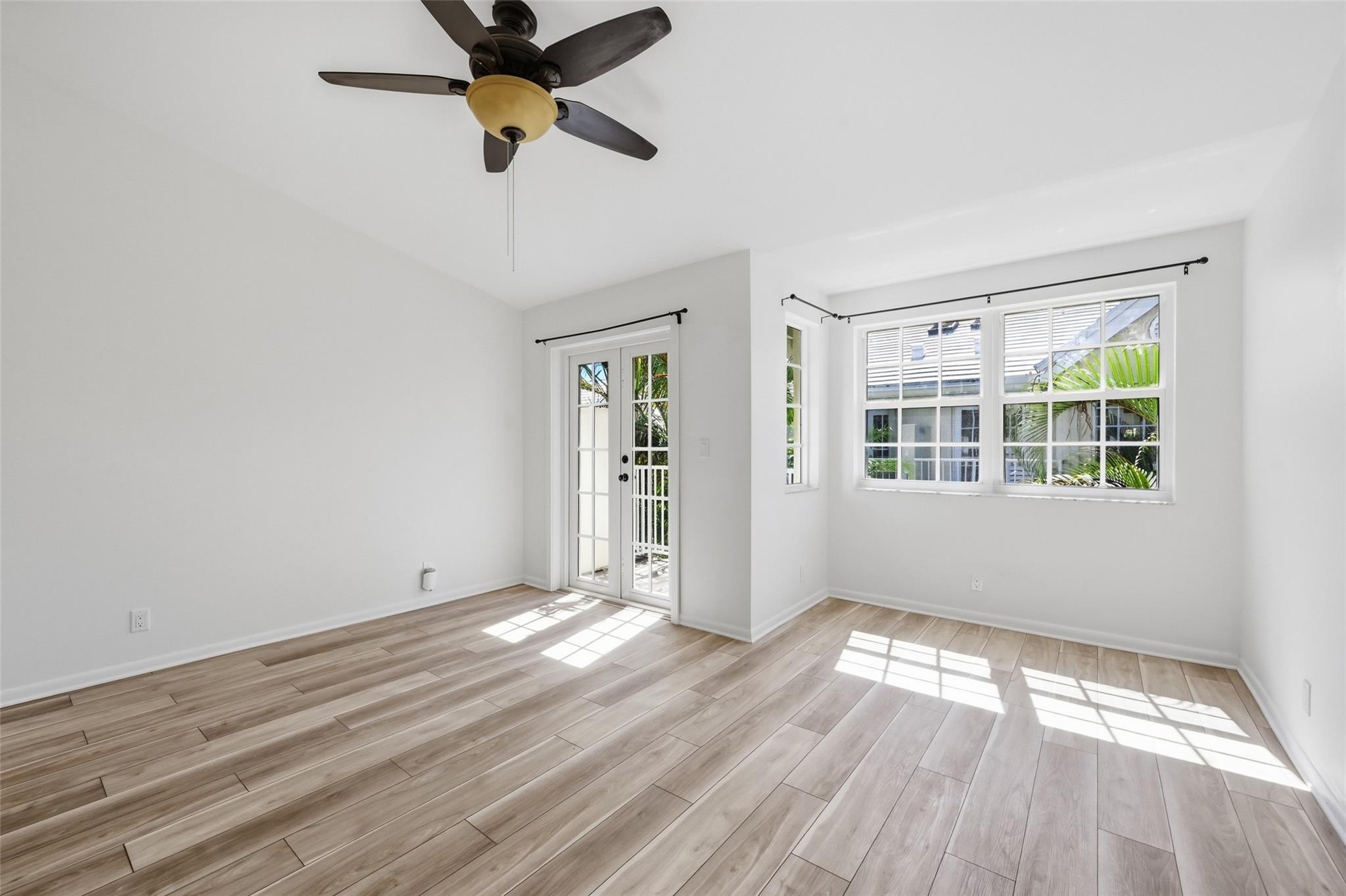 4525 Bougainvilla Drive 5, Lauderdale-By-The-Sea Unit: 5