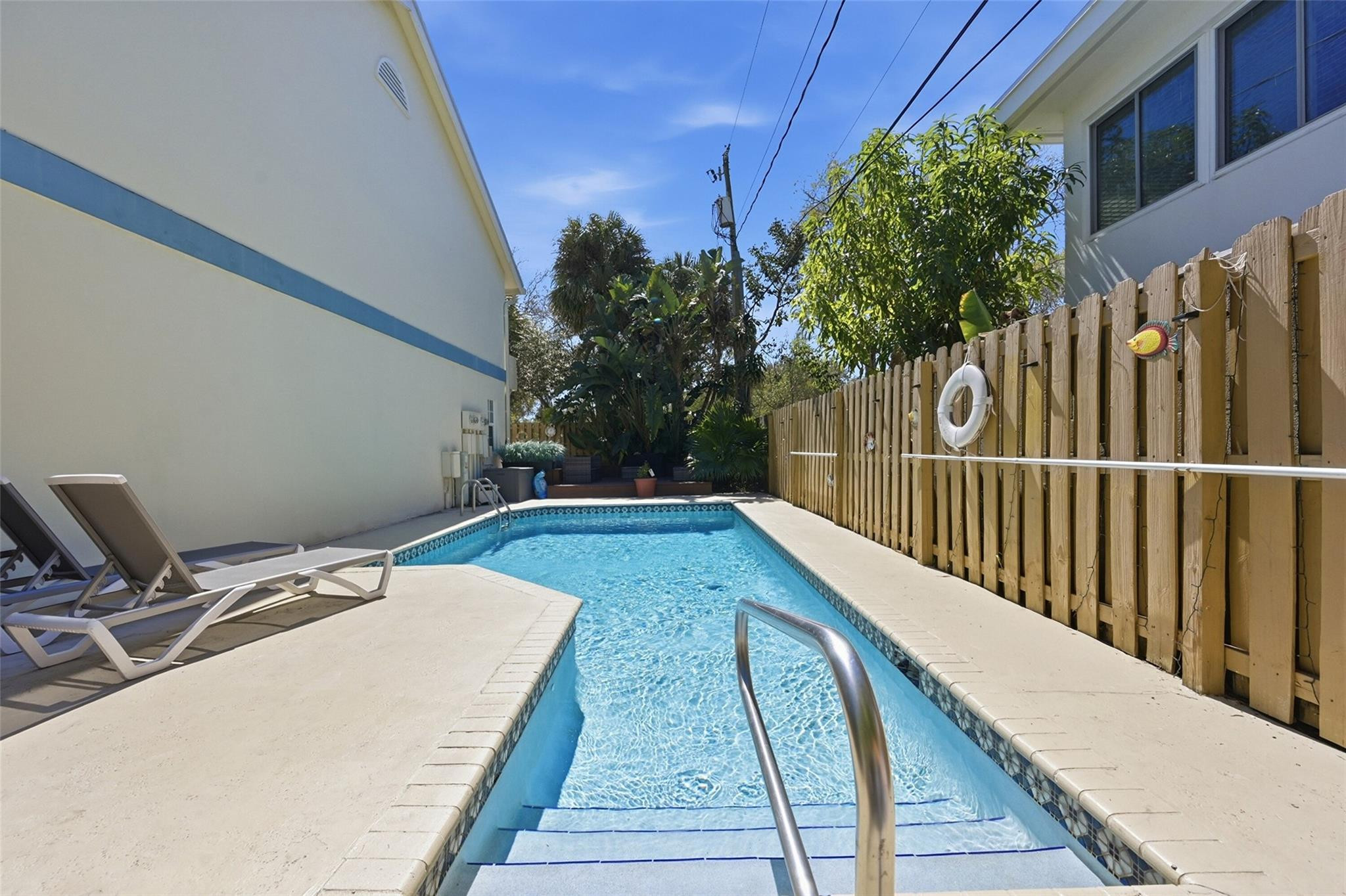 4525 Bougainvilla Drive 5, Lauderdale-By-The-Sea Unit: 5