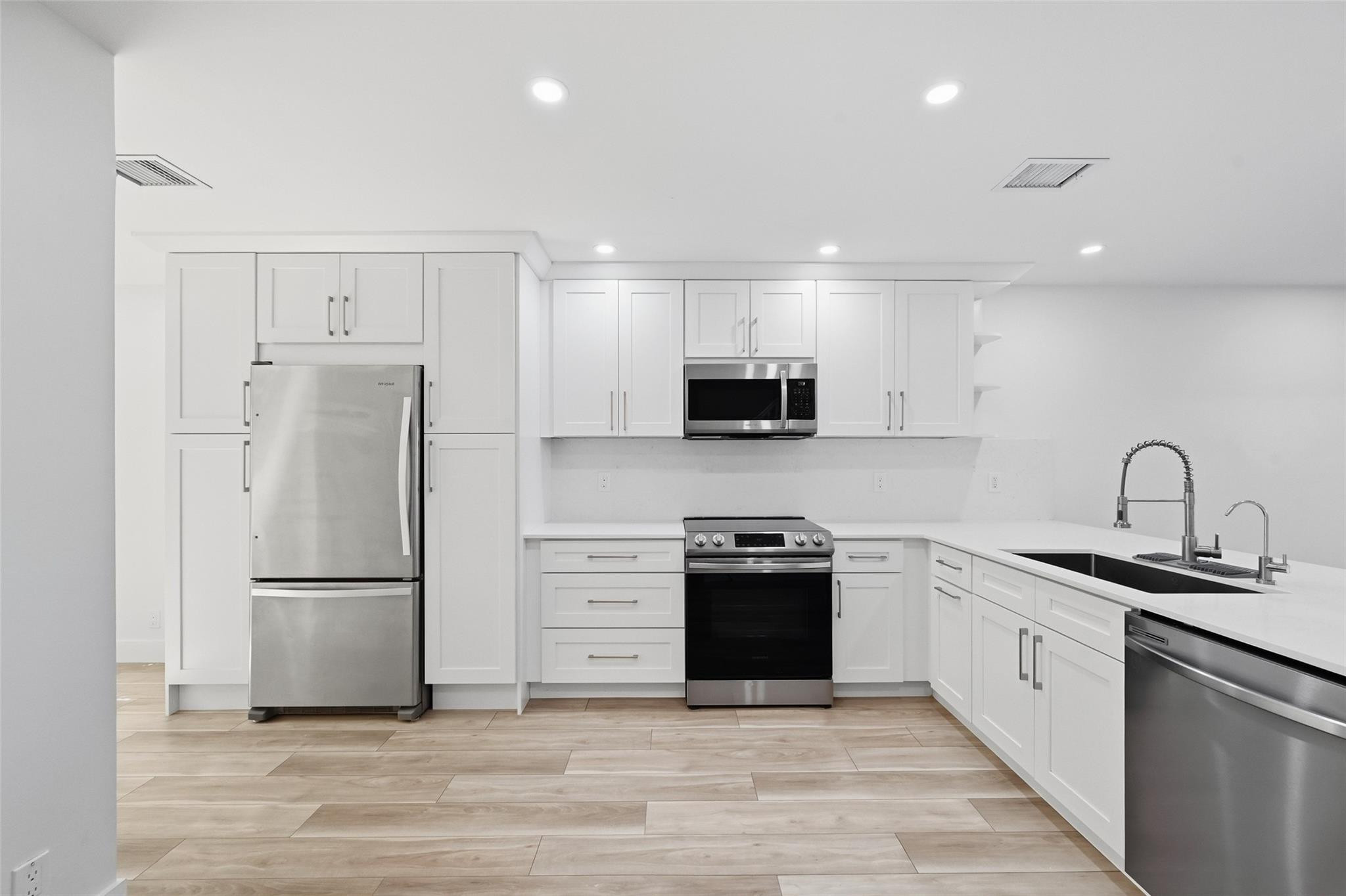 4525 Bougainvilla Drive 5, Lauderdale-By-The-Sea Unit: 5