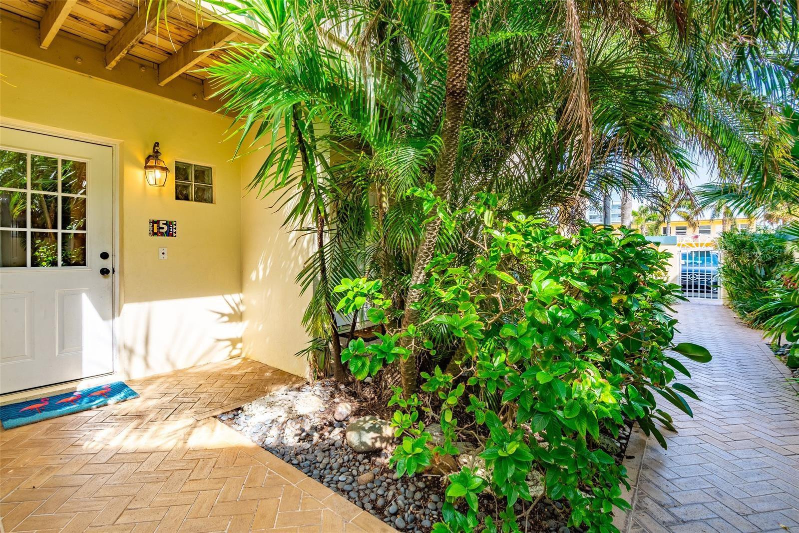 4525 Bougainvilla Drive 5, Lauderdale-By-The-Sea Unit: 5