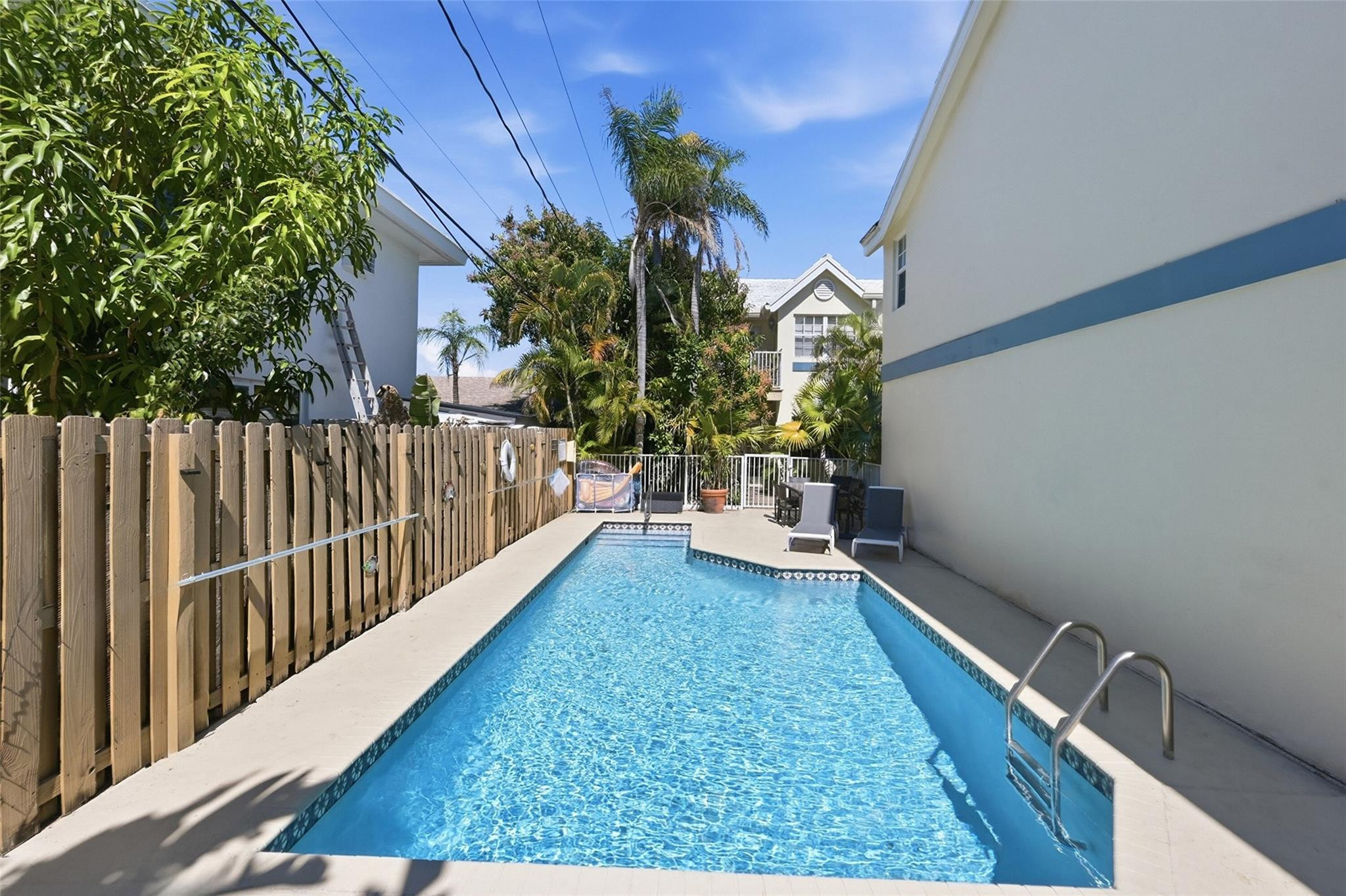4525 Bougainvilla Drive 5, Lauderdale-By-The-Sea Unit: 5