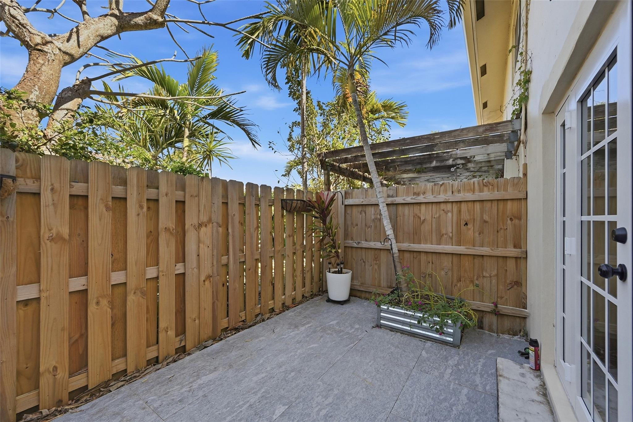 4525 Bougainvilla Drive 5, Lauderdale-By-The-Sea Unit: 5