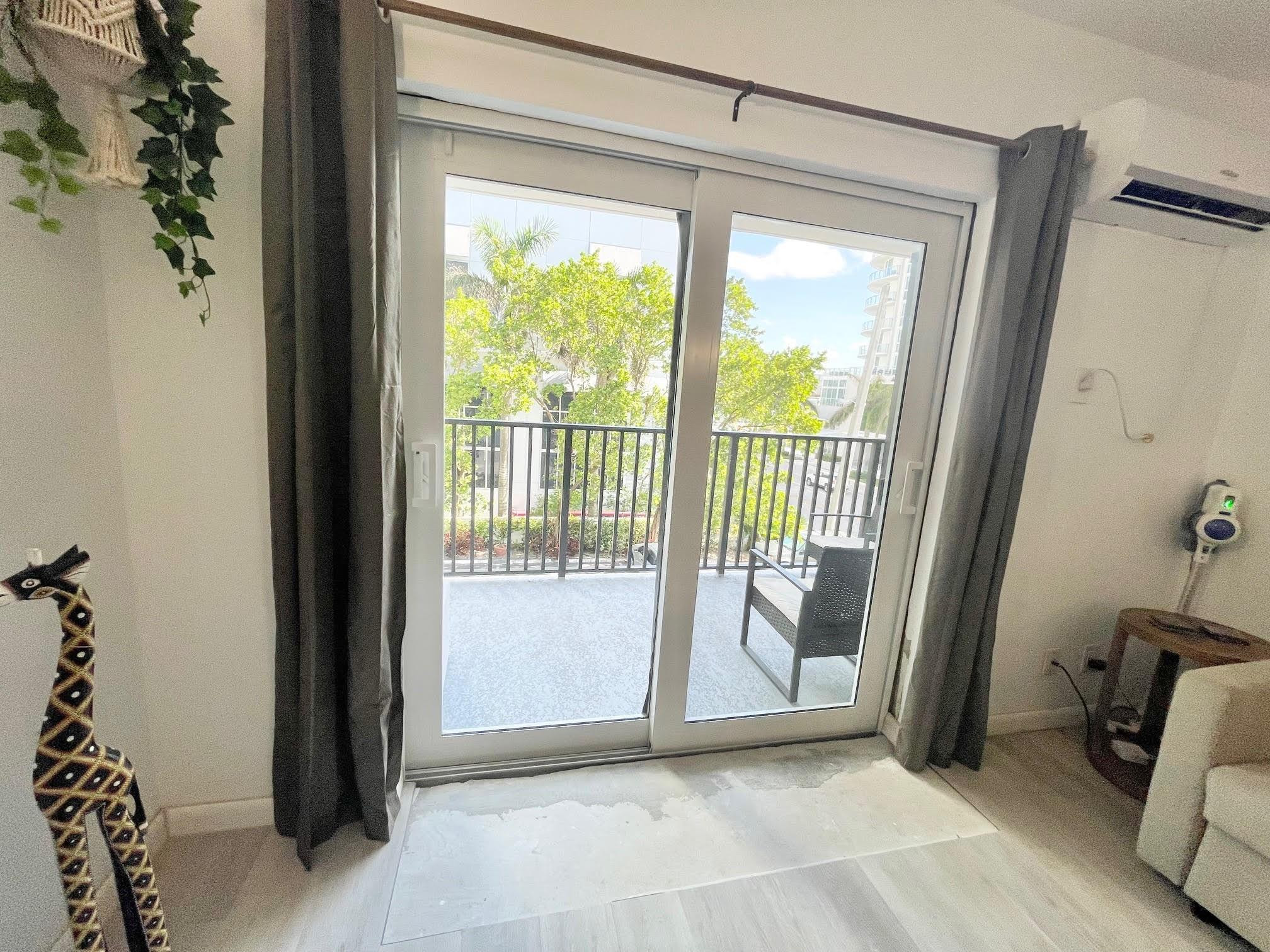 3000 Riomar Street 307