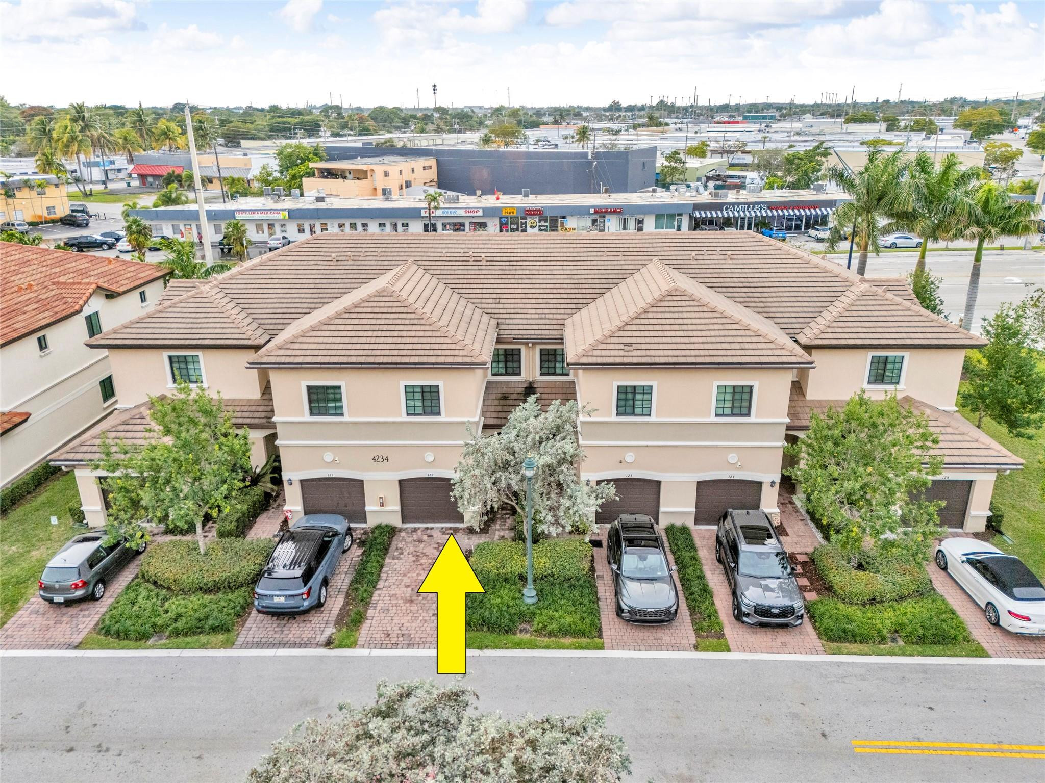 4234 N Dixie Highway 122