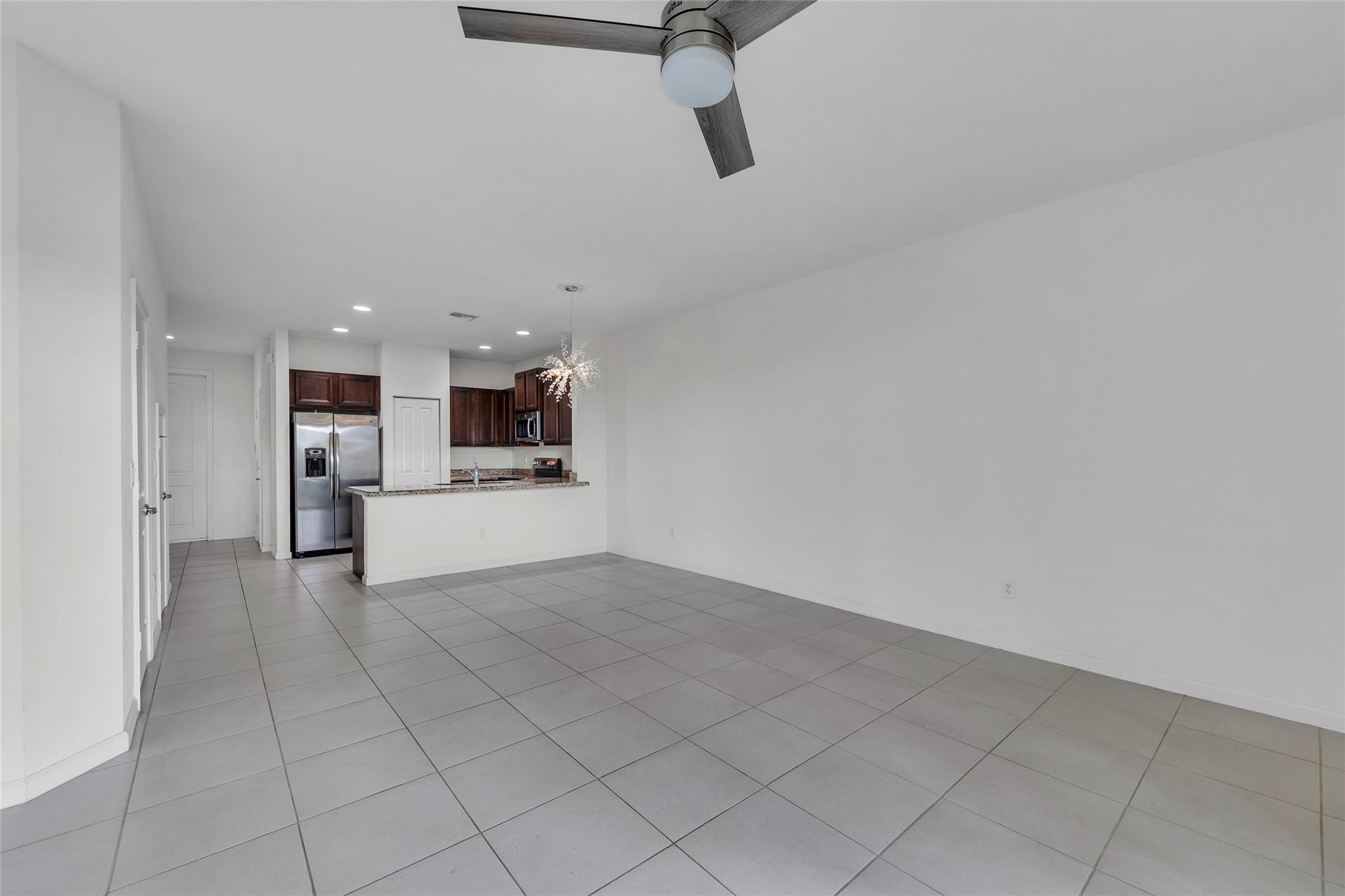 4234 N Dixie Highway 122