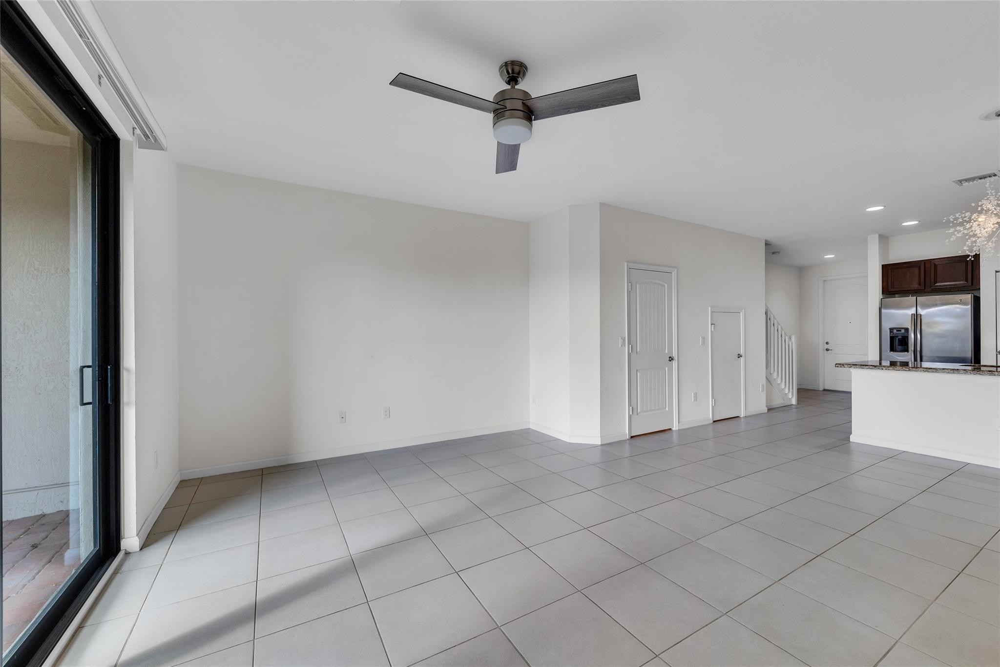 4234 N Dixie Highway 122