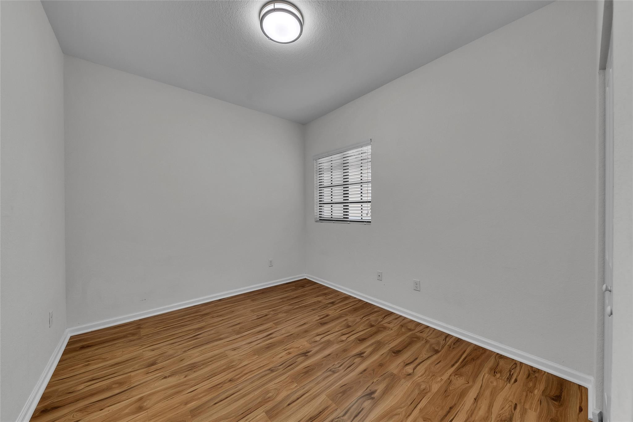 4234 N Dixie Highway 122