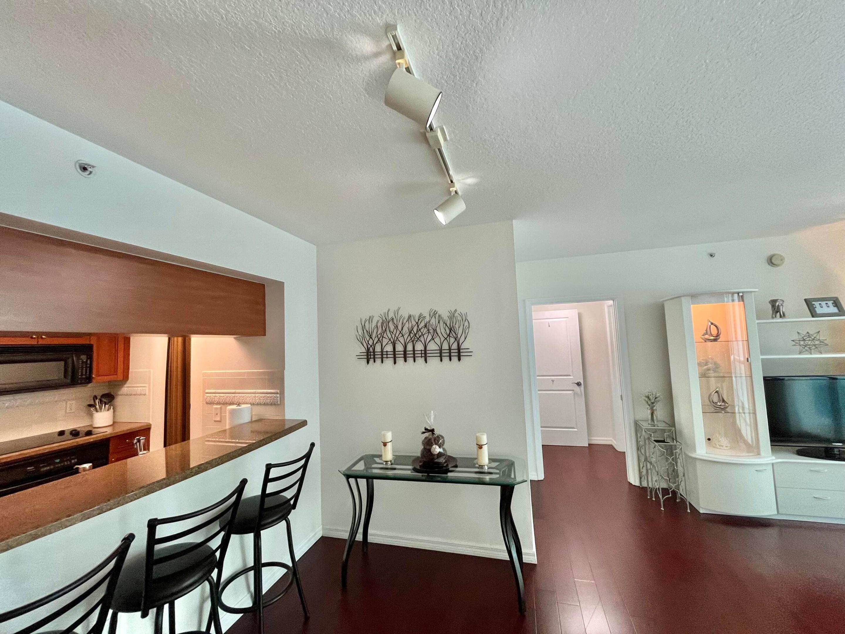 347 N New River Dr Drive 605
