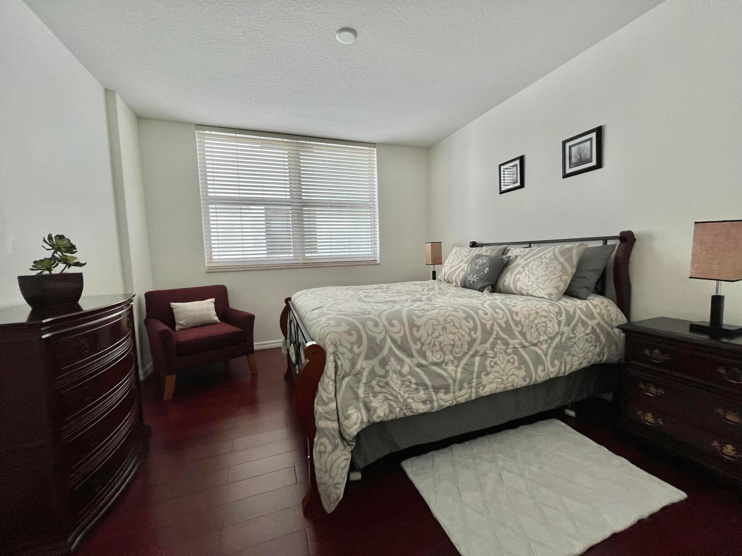 347 N New River Dr Drive 605