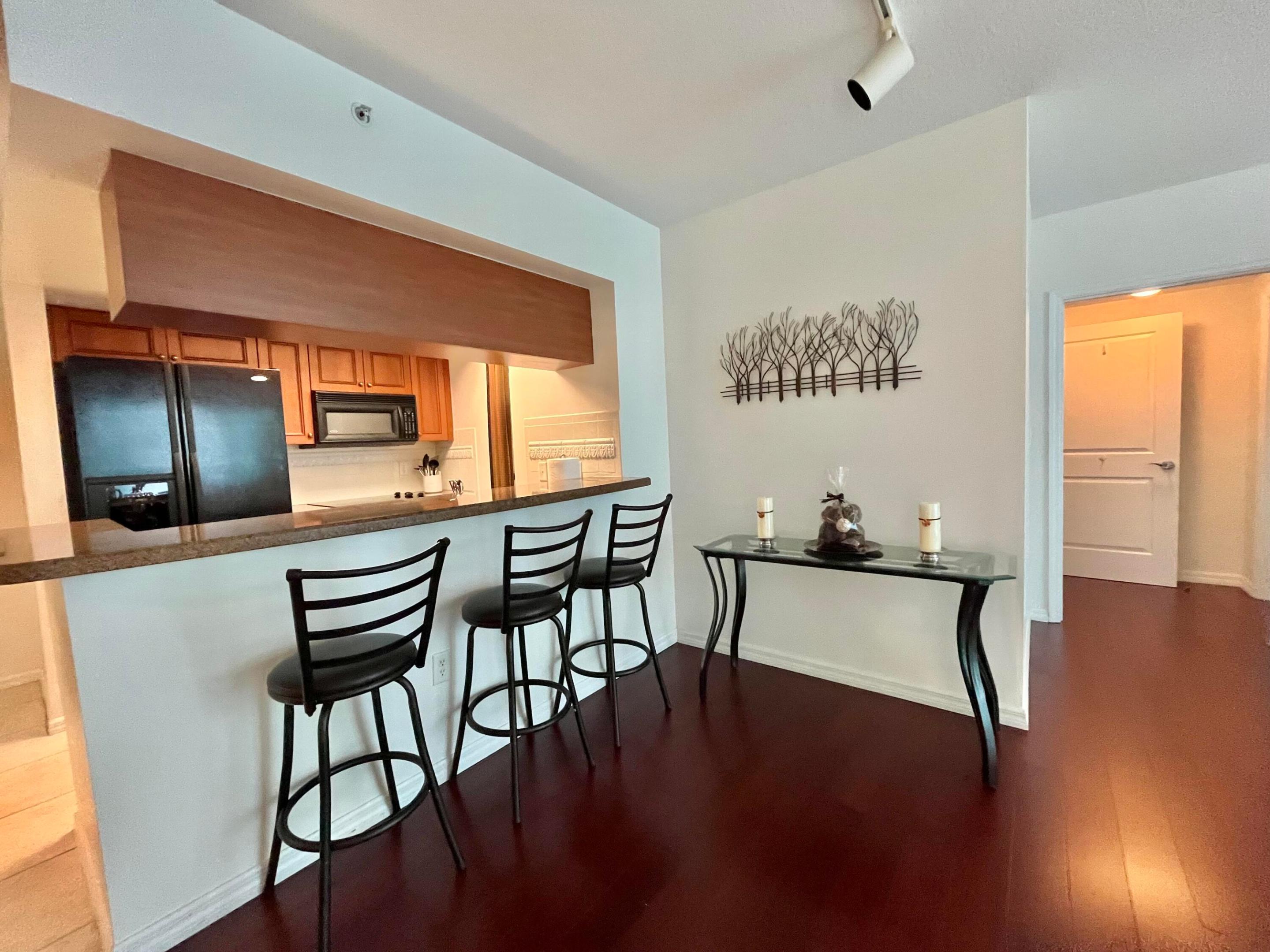 347 N New River Dr Drive 605