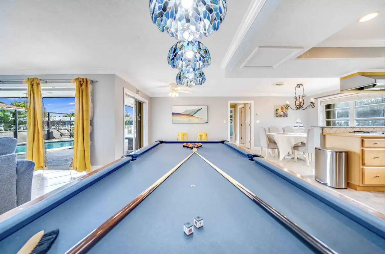 1424 NE 57 Court