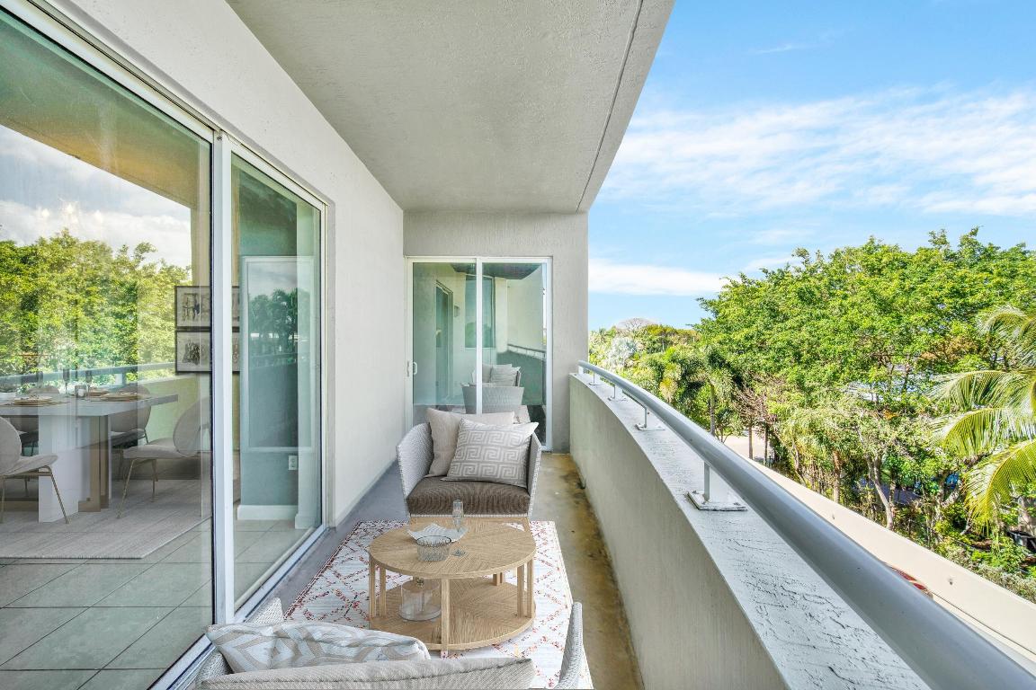 2301 Wilton Drive R307