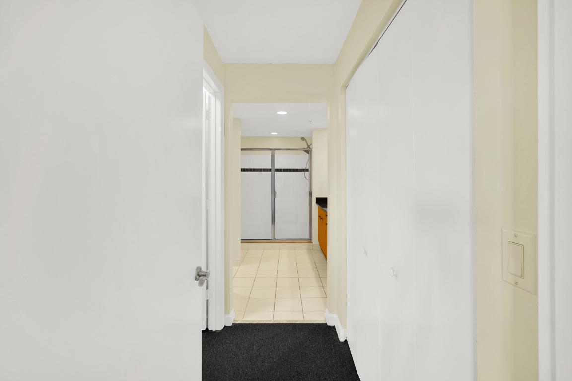 2301 Wilton Drive R307