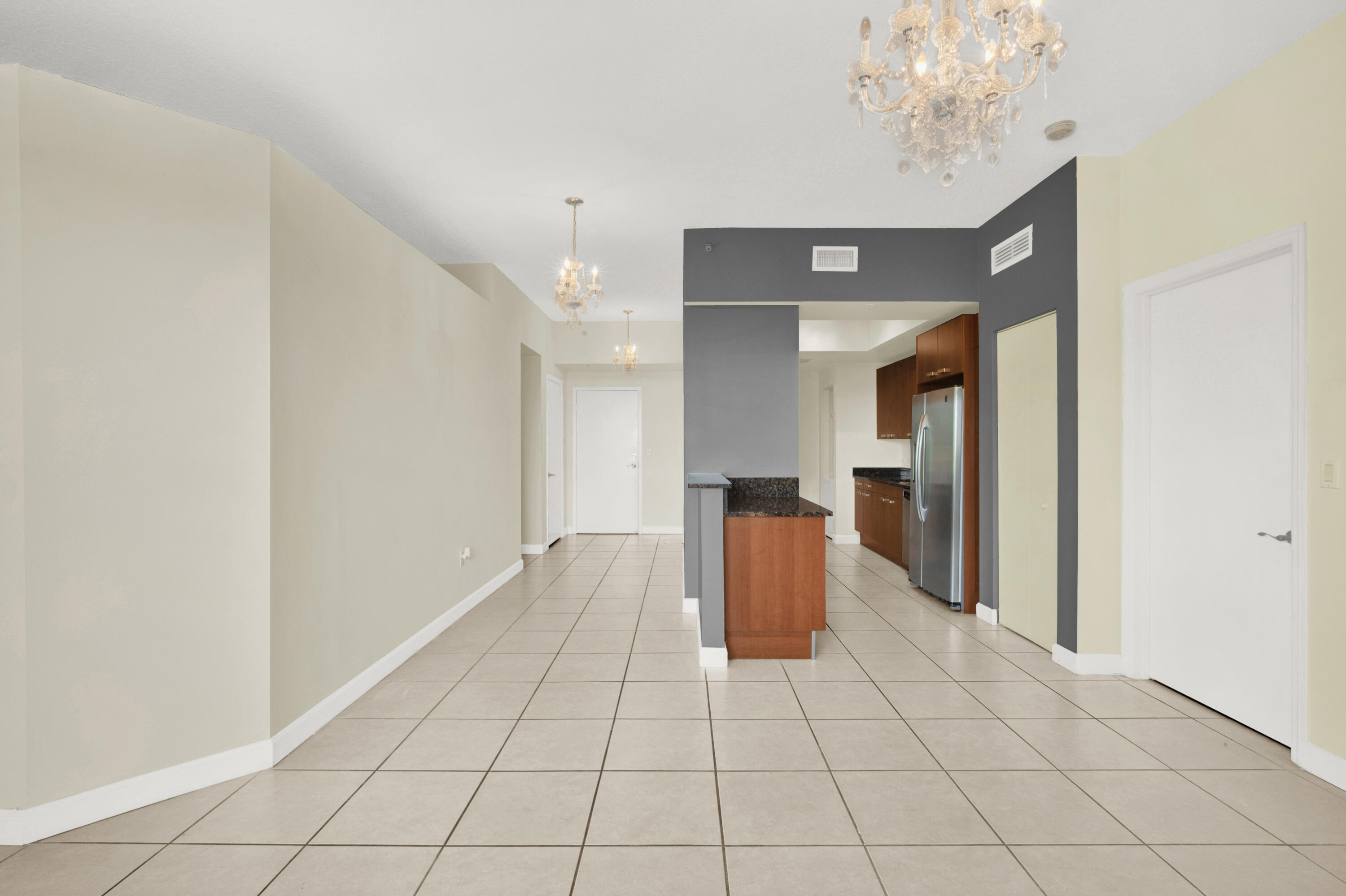 2301 Wilton Drive R307