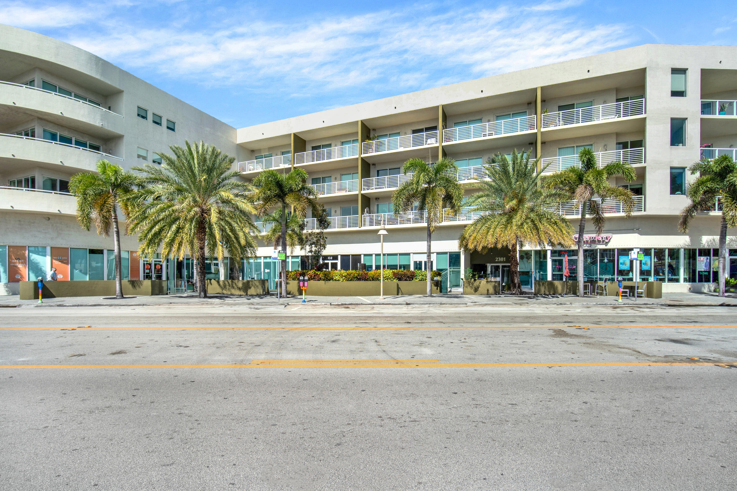 2301 Wilton Drive R307