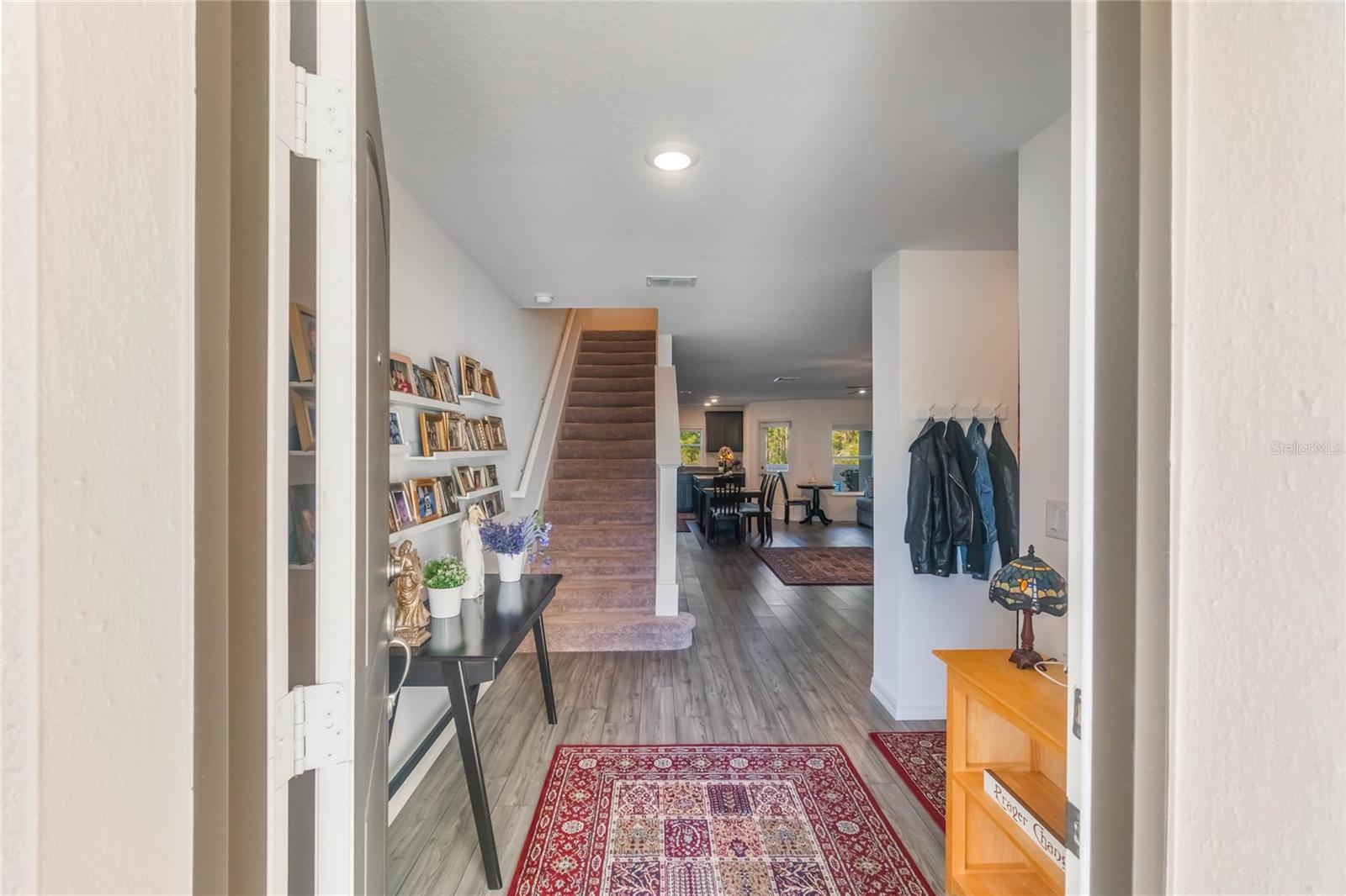 1592 WYNFORD CIR