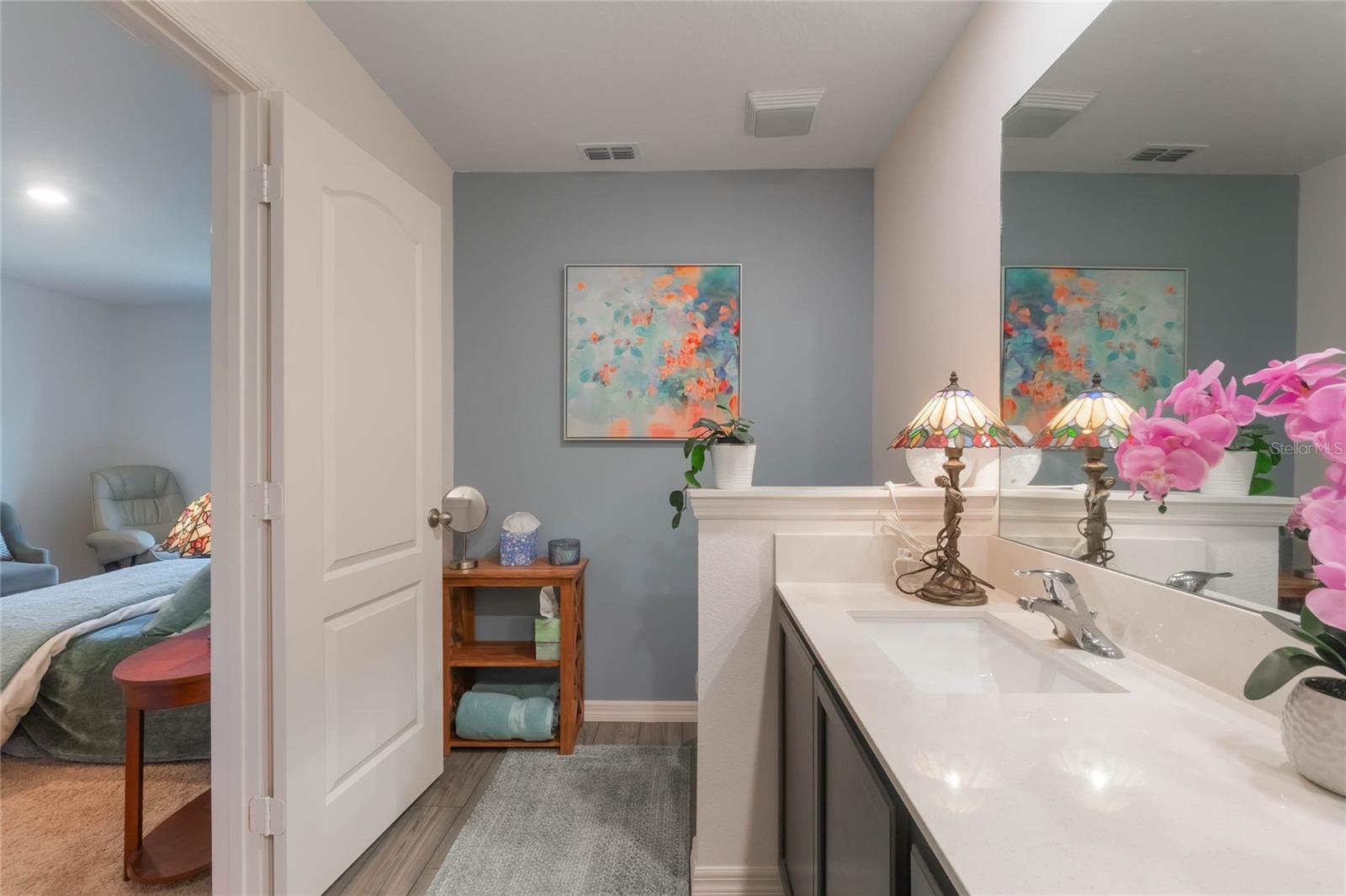 1592 WYNFORD CIR