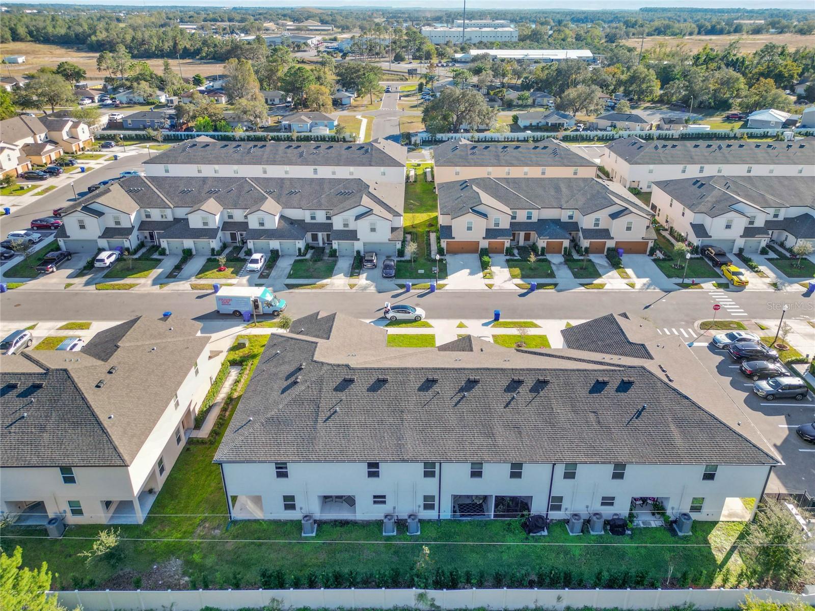 1592 WYNFORD CIR