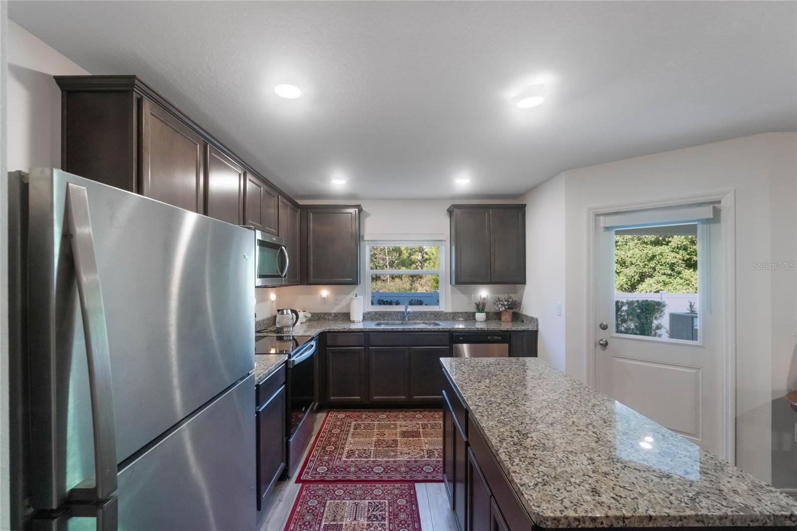 1592 WYNFORD CIR