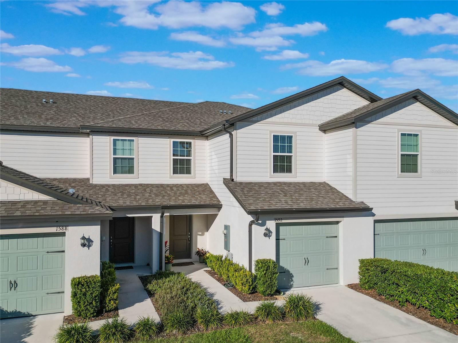 1592 WYNFORD CIR
