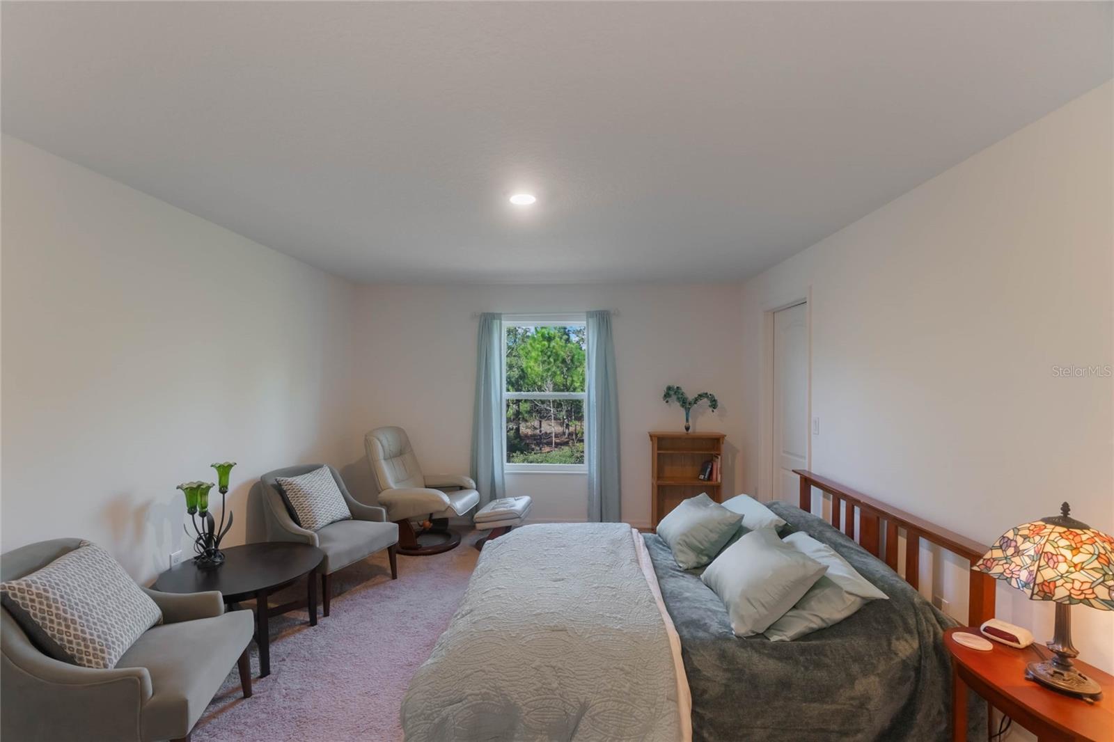 1592 WYNFORD CIR
