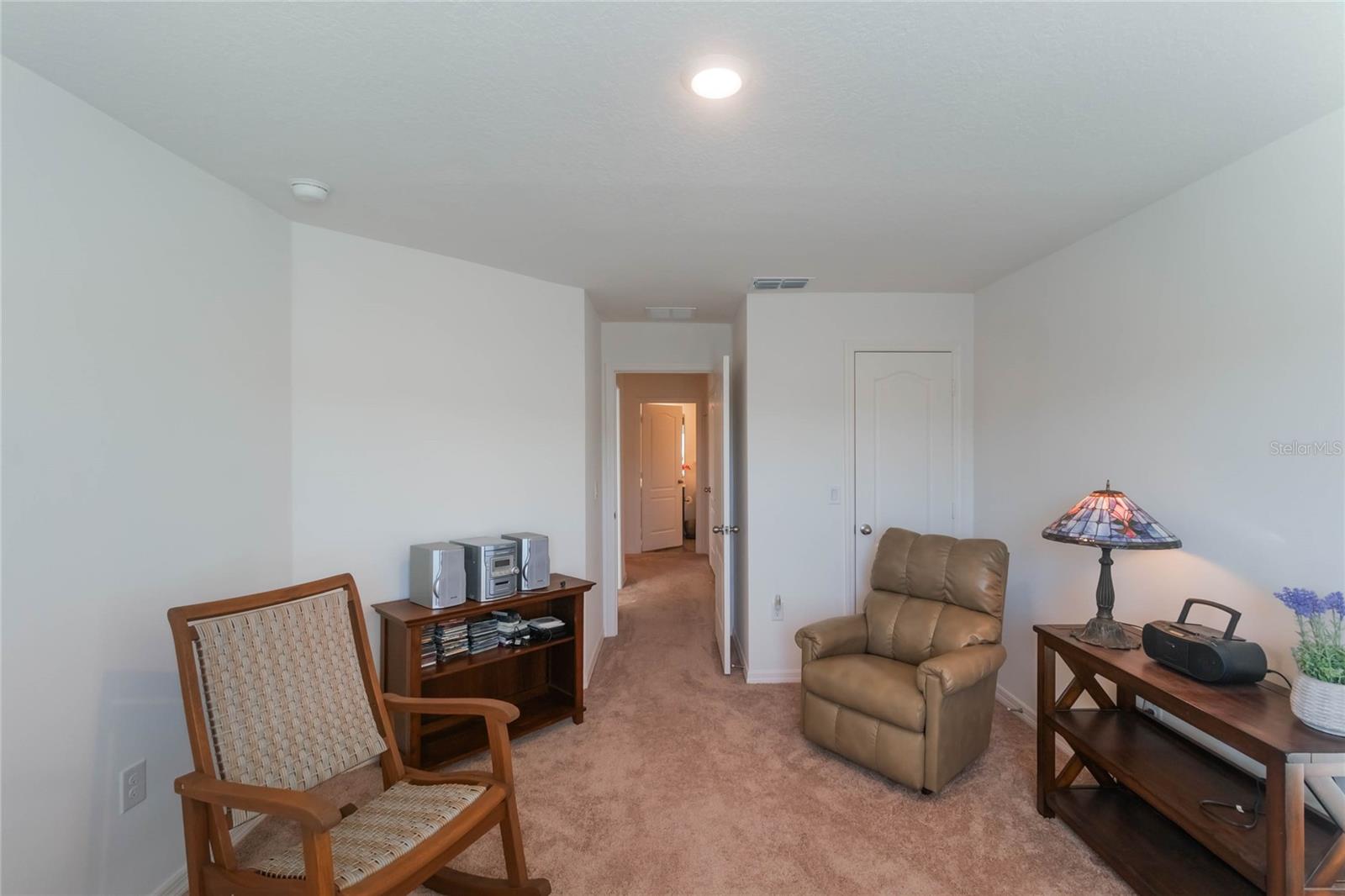 1592 WYNFORD CIR