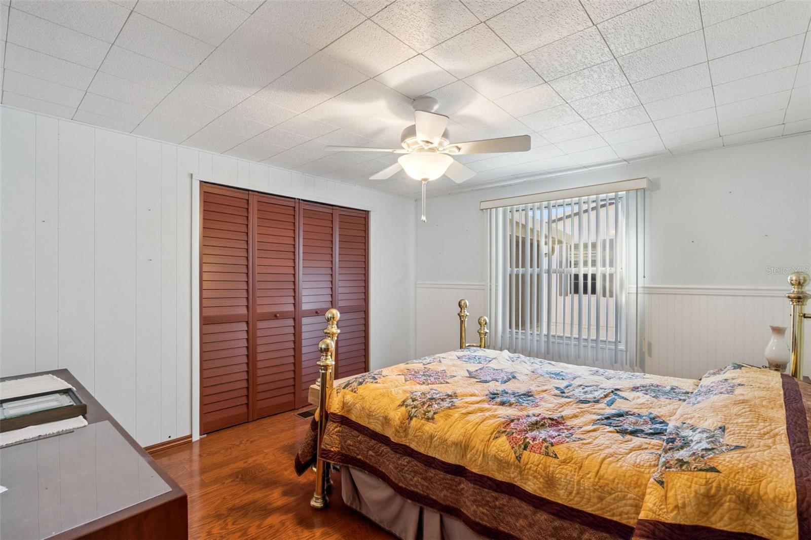221 PINEWOOD DR