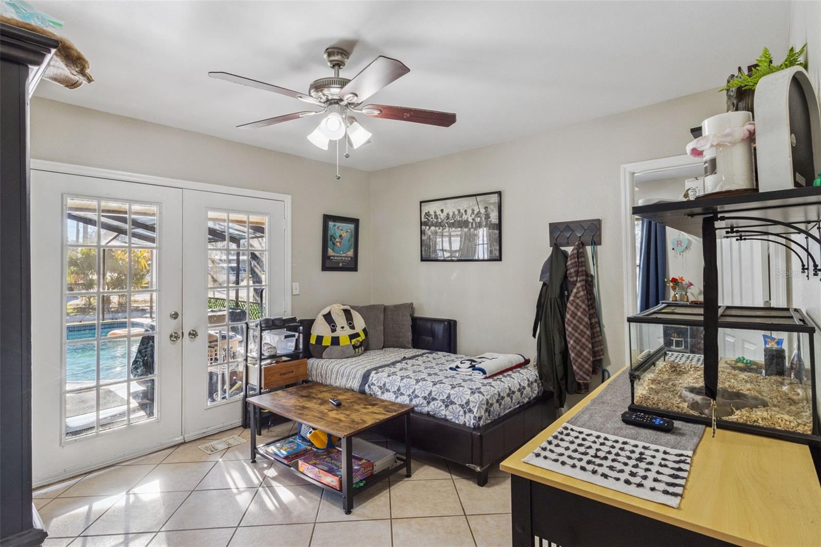116 W ARBORVITAE LN