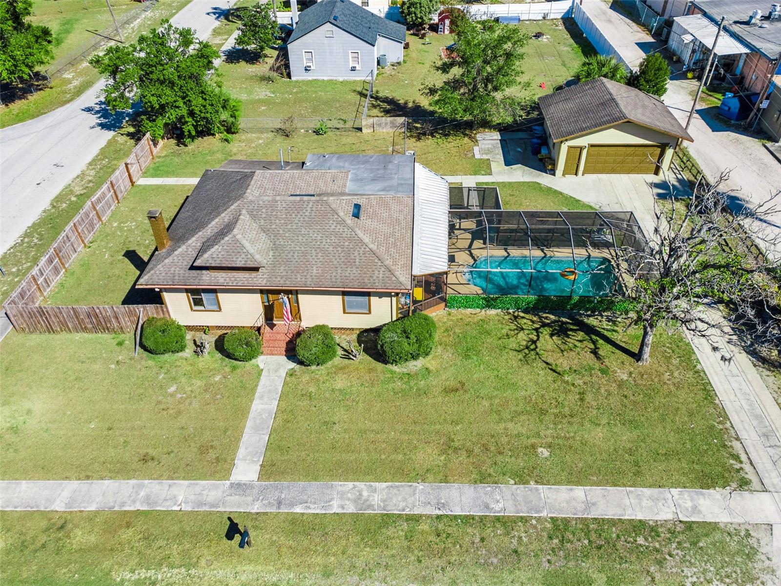 116 W ARBORVITAE LN