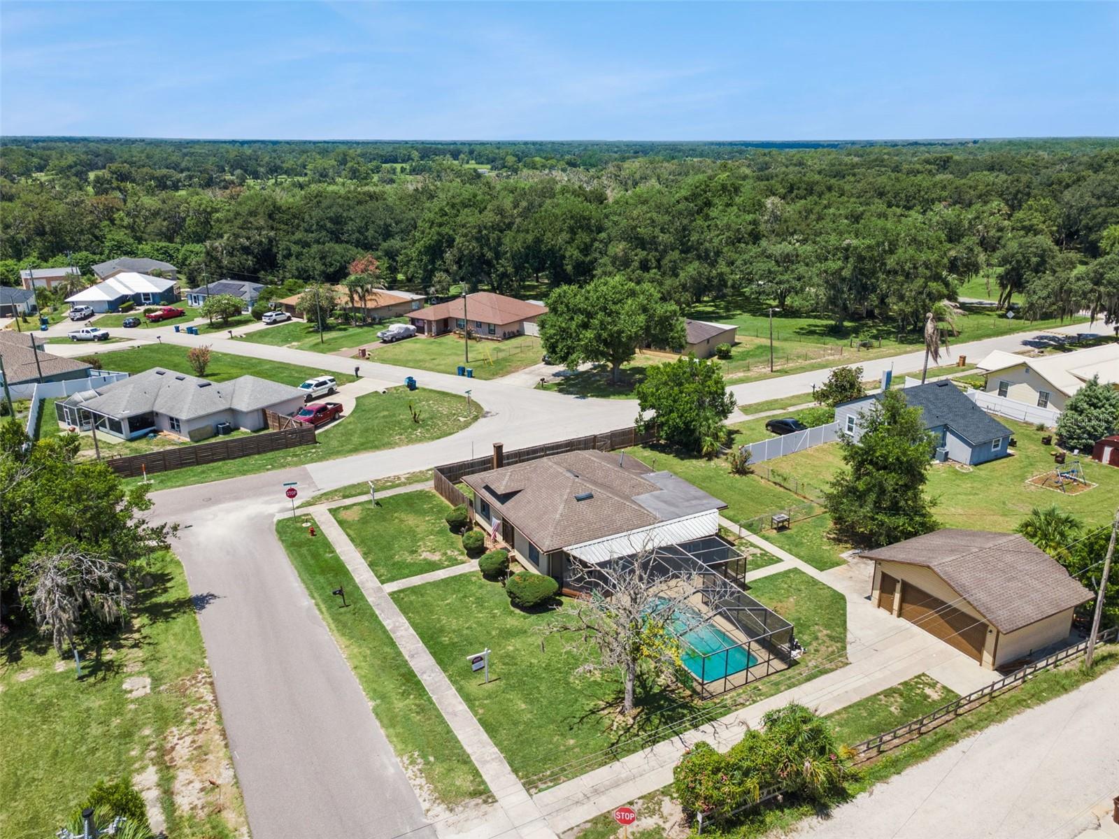 116 W ARBORVITAE LN