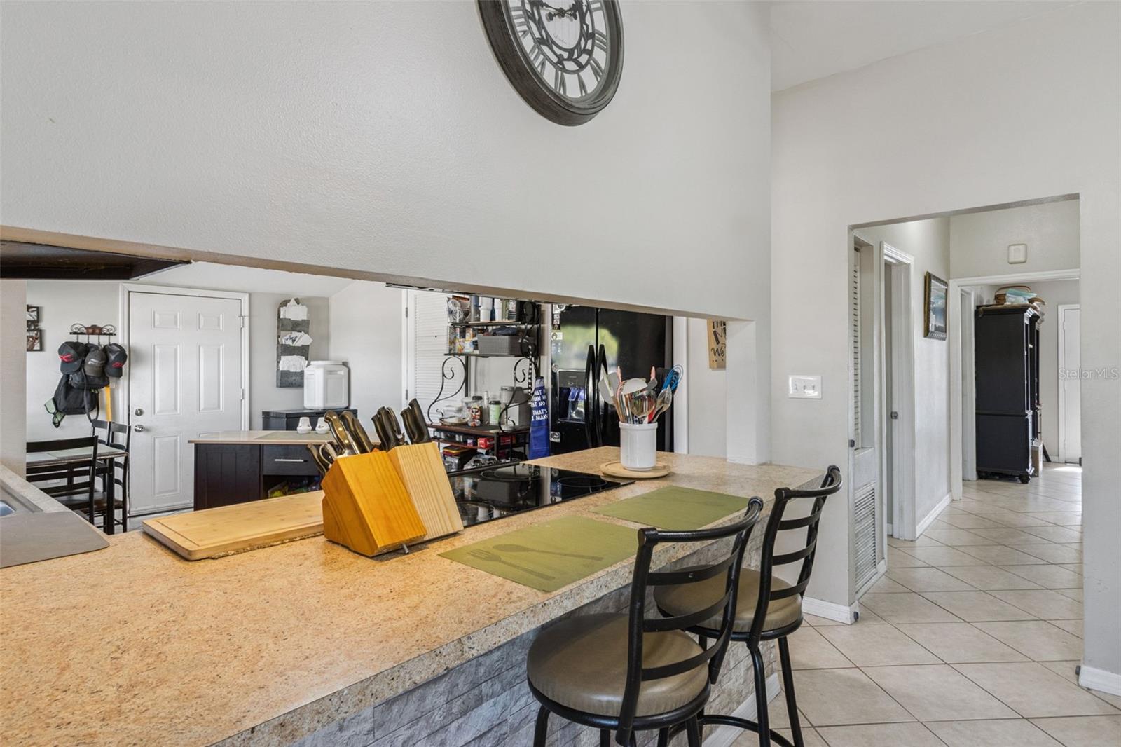 116 W ARBORVITAE LN