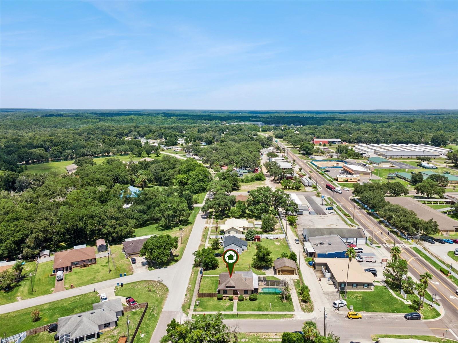 116 W ARBORVITAE LN