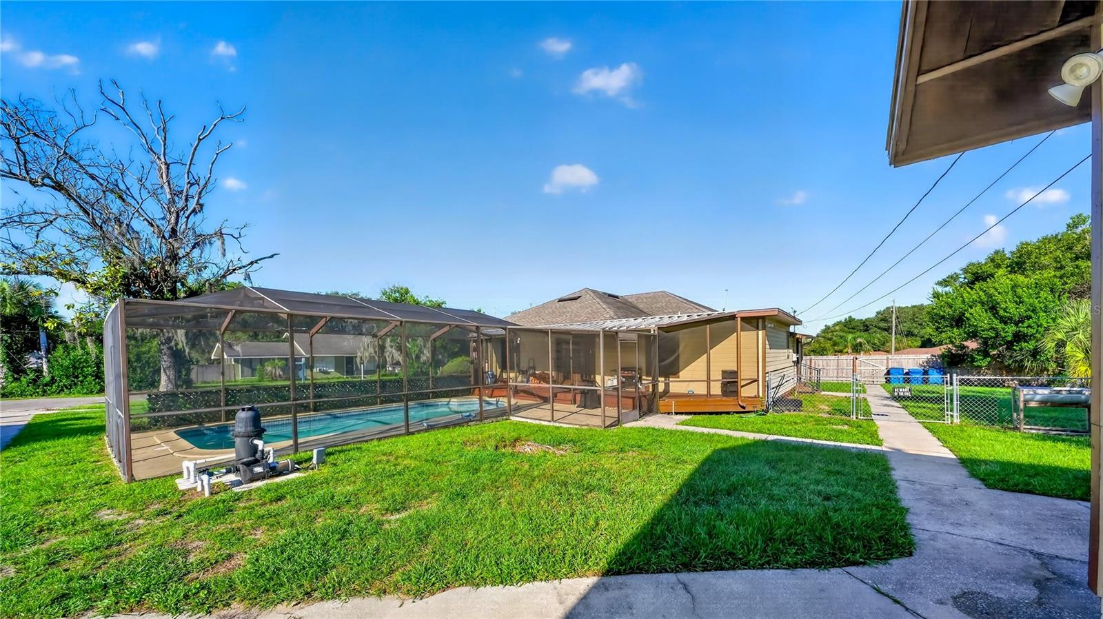 116 W ARBORVITAE LN
