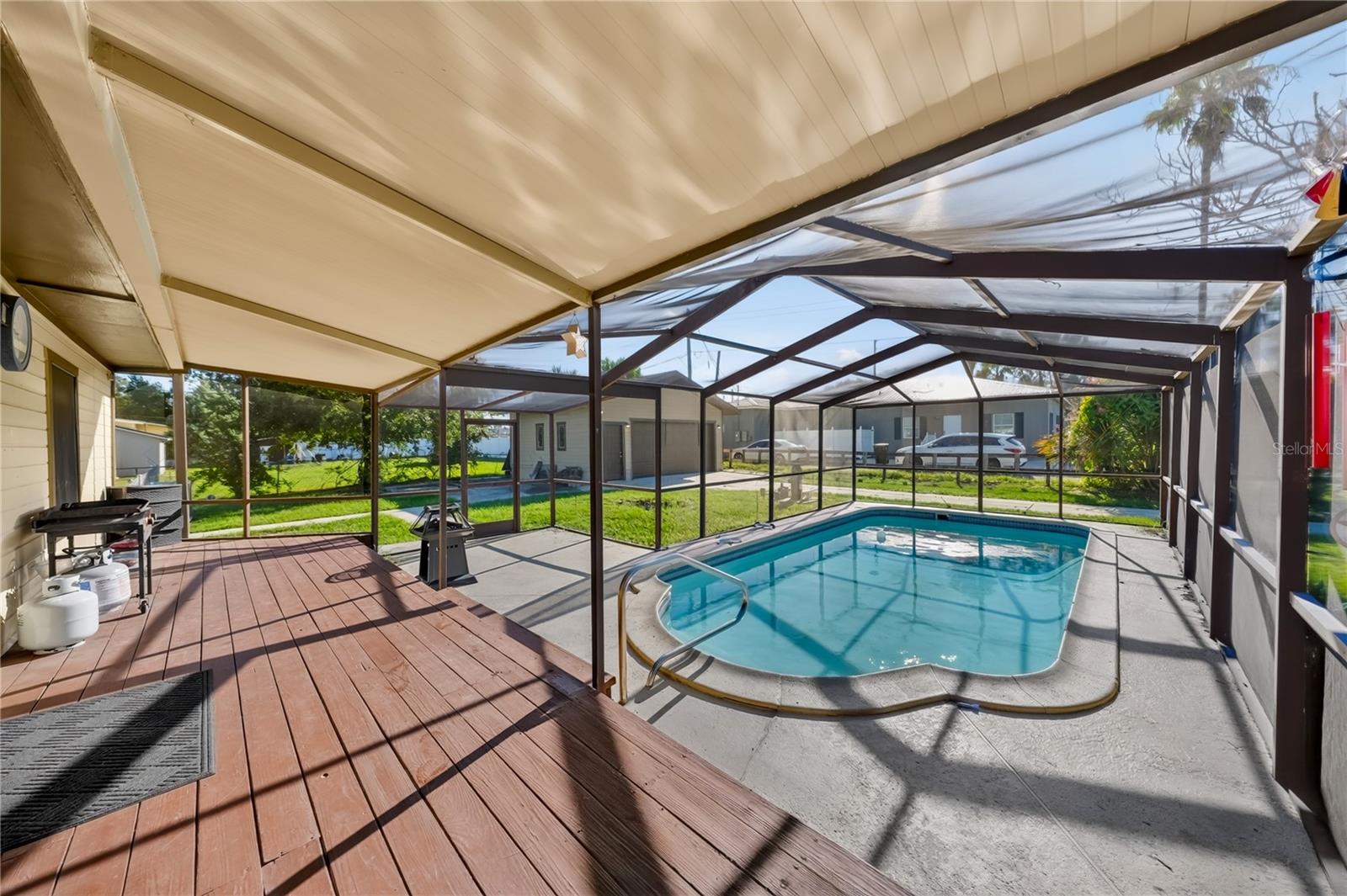 116 W ARBORVITAE LN