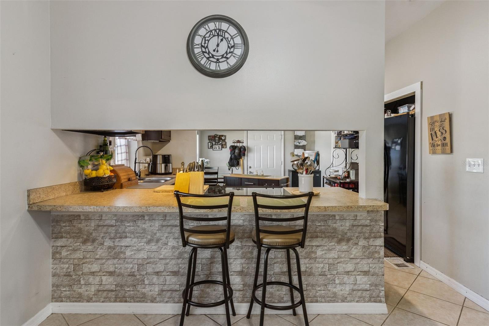 116 W ARBORVITAE LN