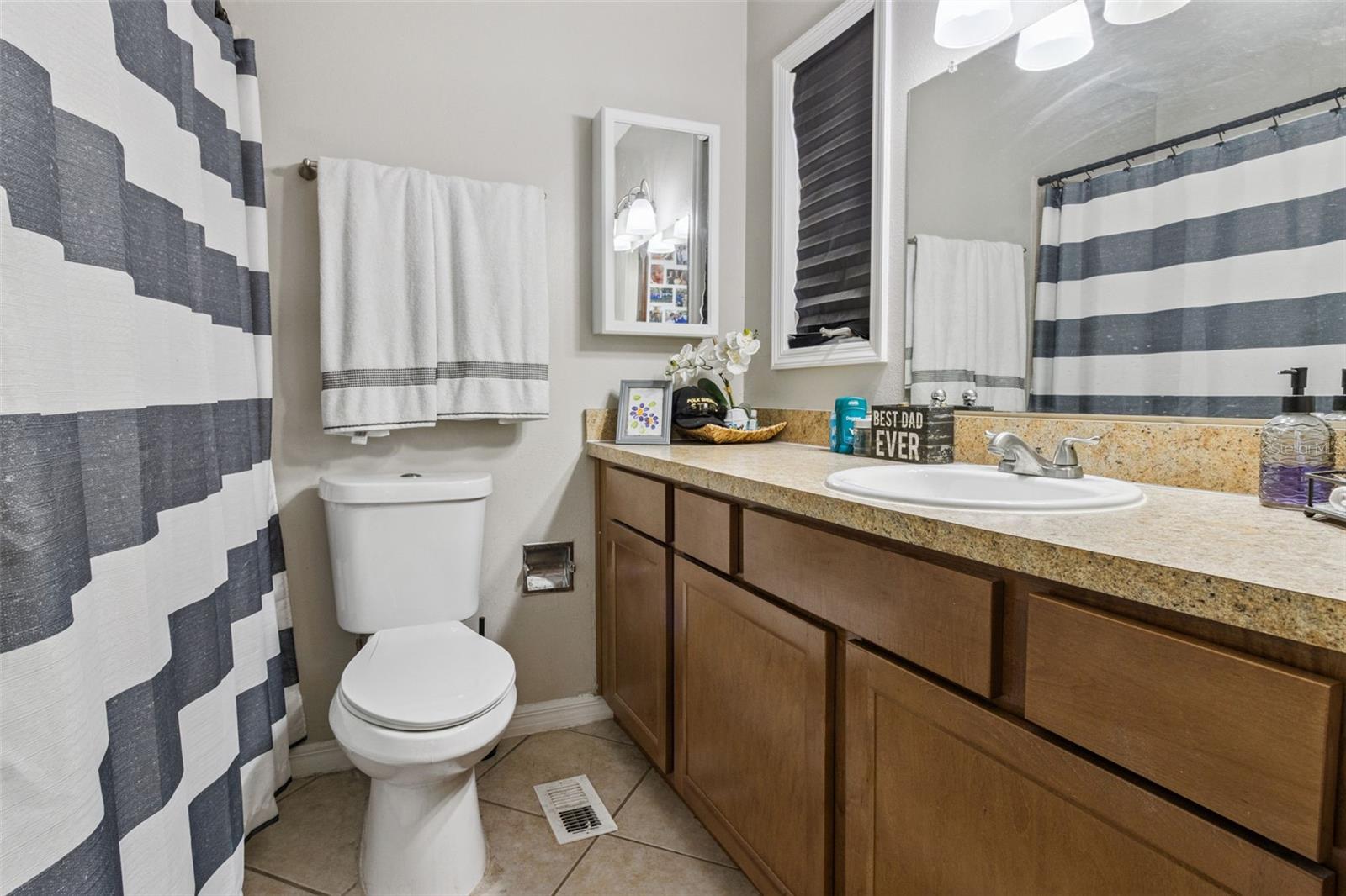 116 W ARBORVITAE LN