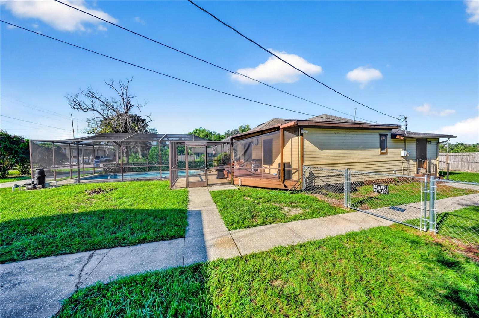 116 W ARBORVITAE LN