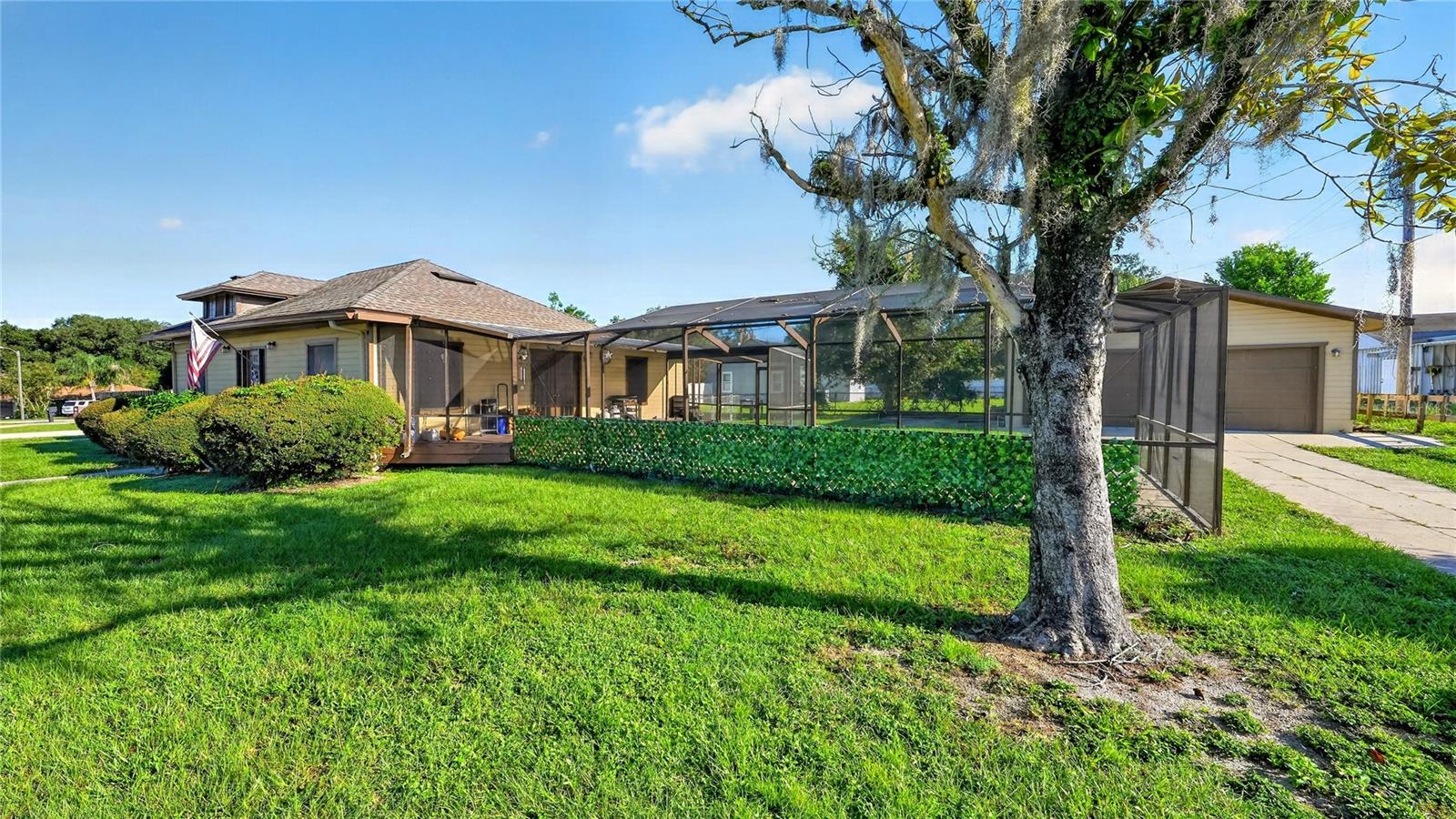 116 W ARBORVITAE LN