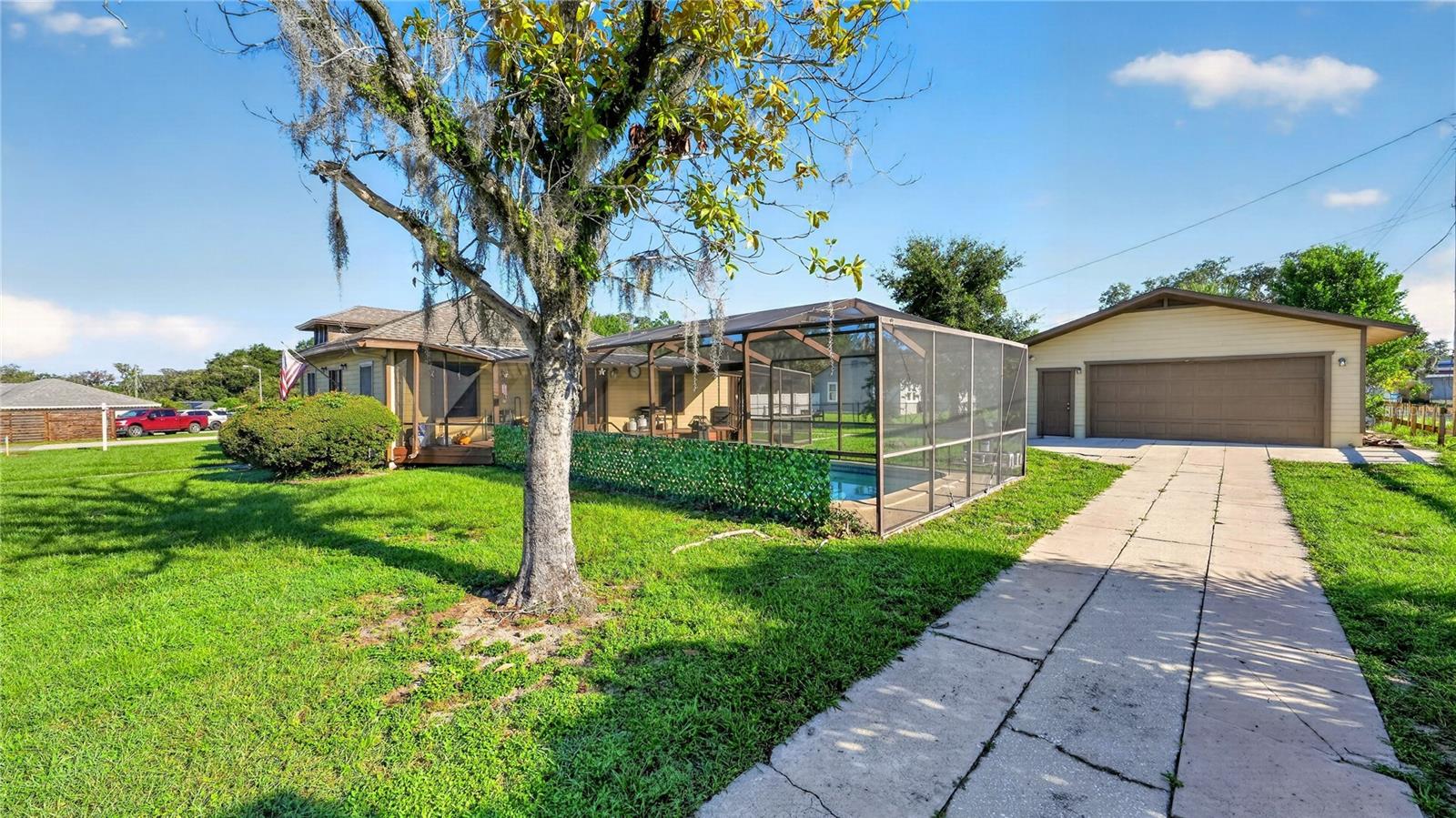 116 W ARBORVITAE LN