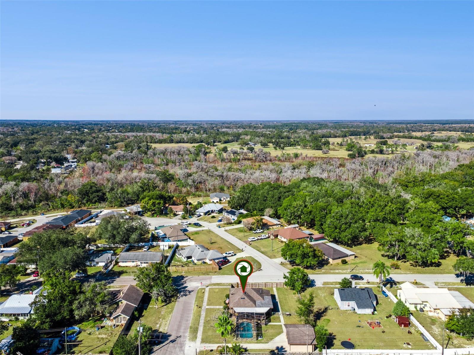 116 W ARBORVITAE LN