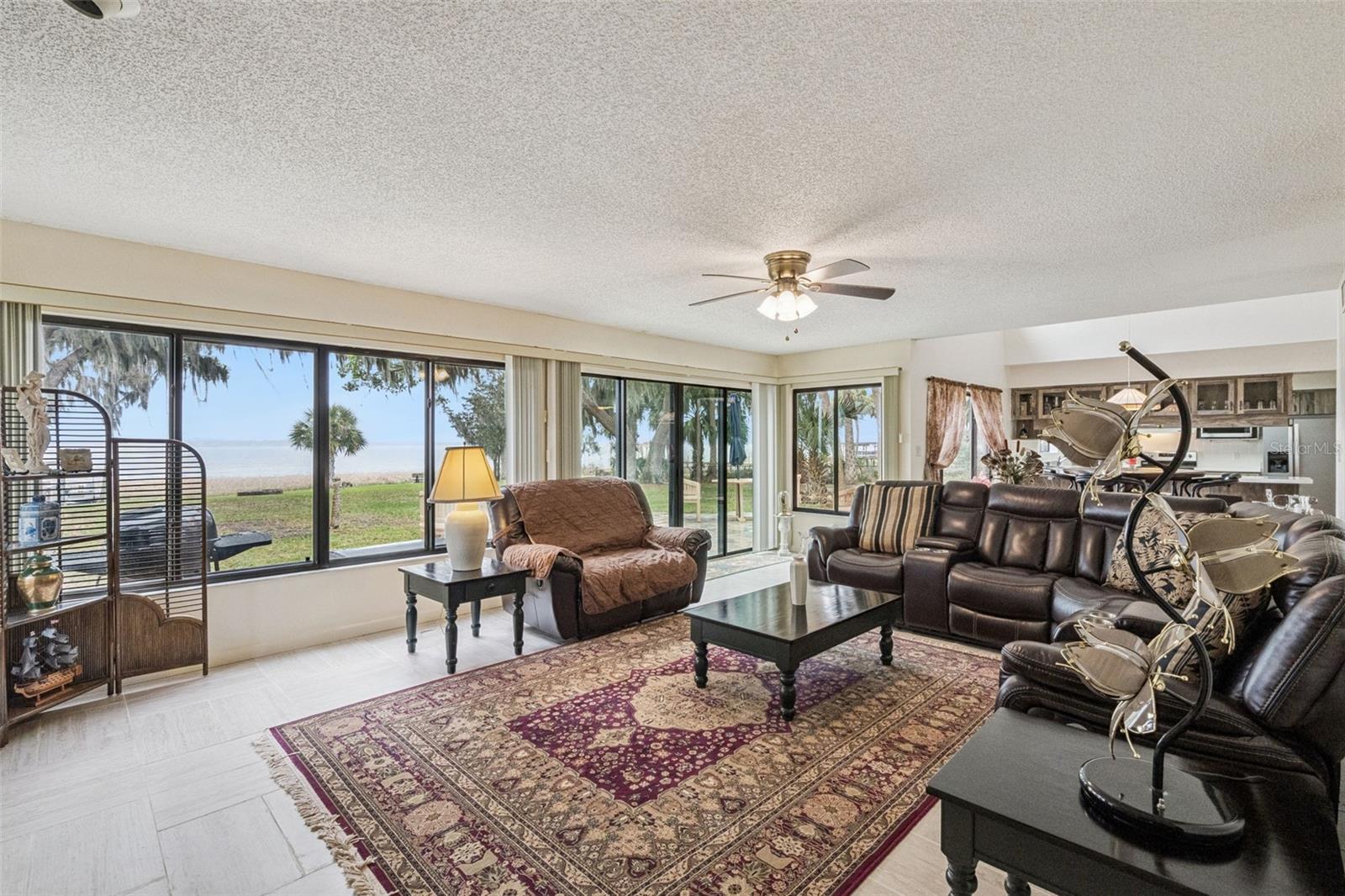 35312 W GRIFFIN DR
