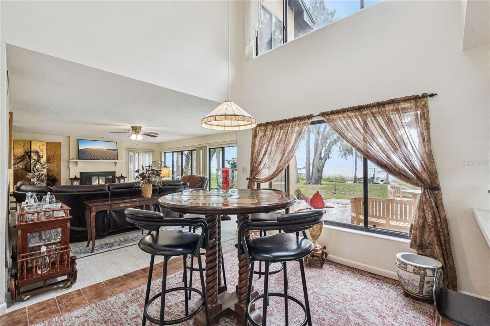 35312 W GRIFFIN DR