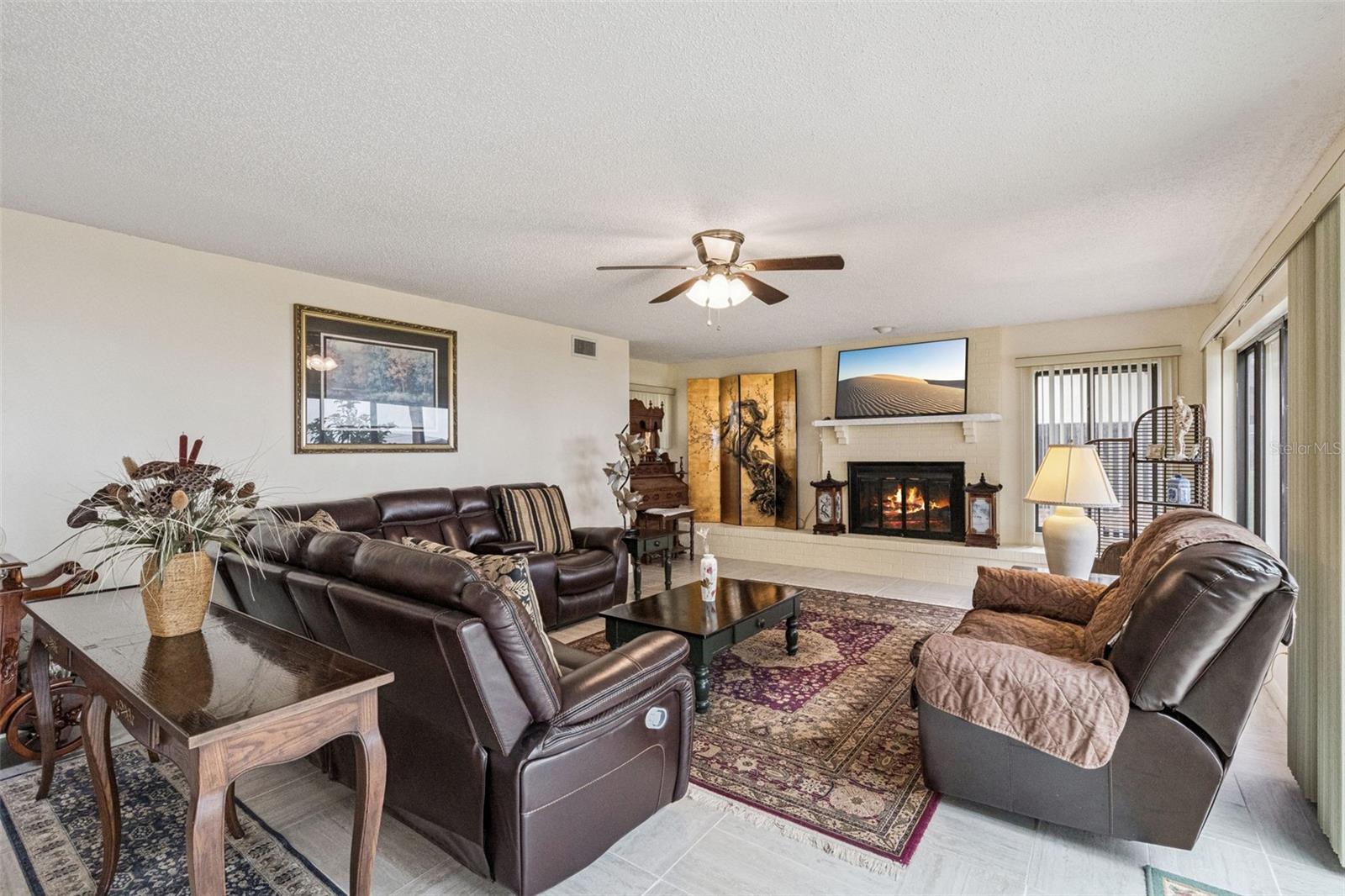 35312 W GRIFFIN DR