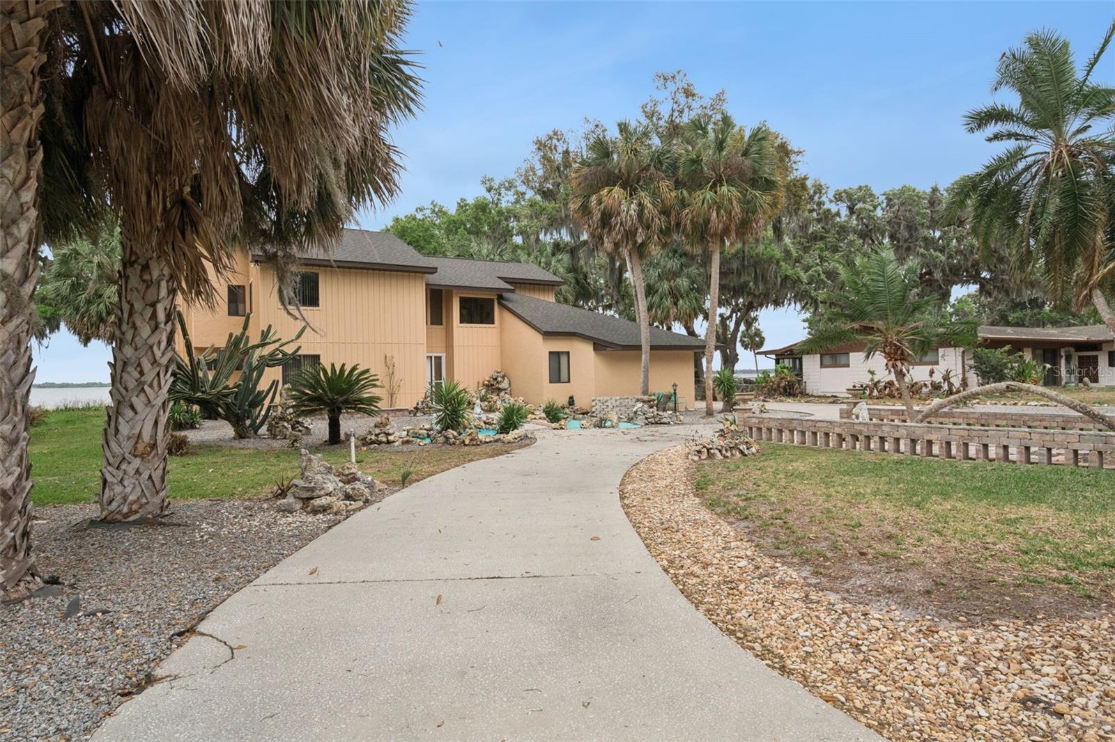 35312 W GRIFFIN DR
