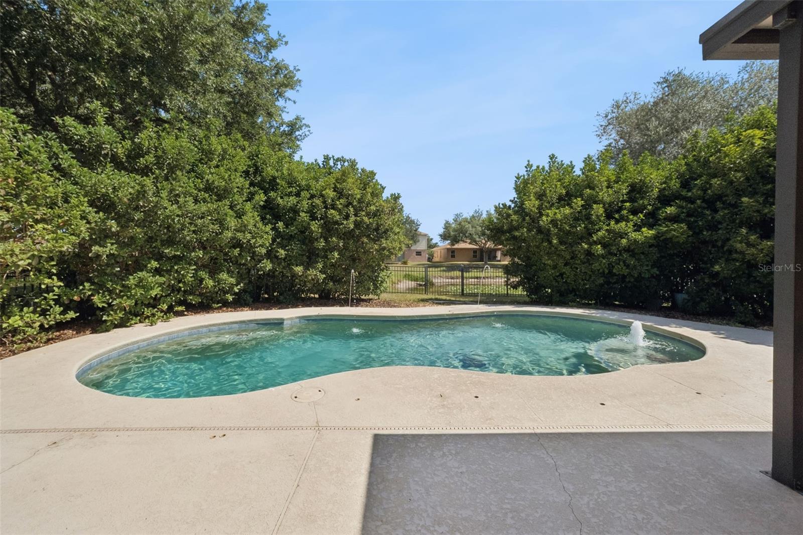 5056 GANDROSS LN