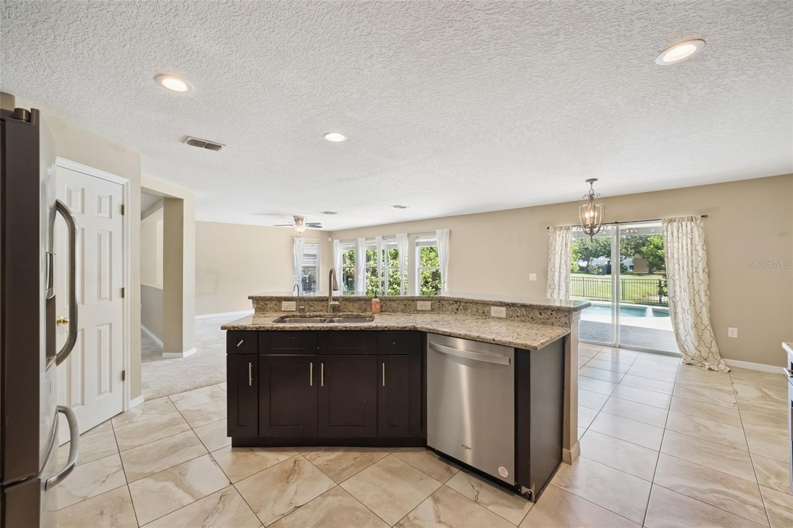 5056 GANDROSS LN