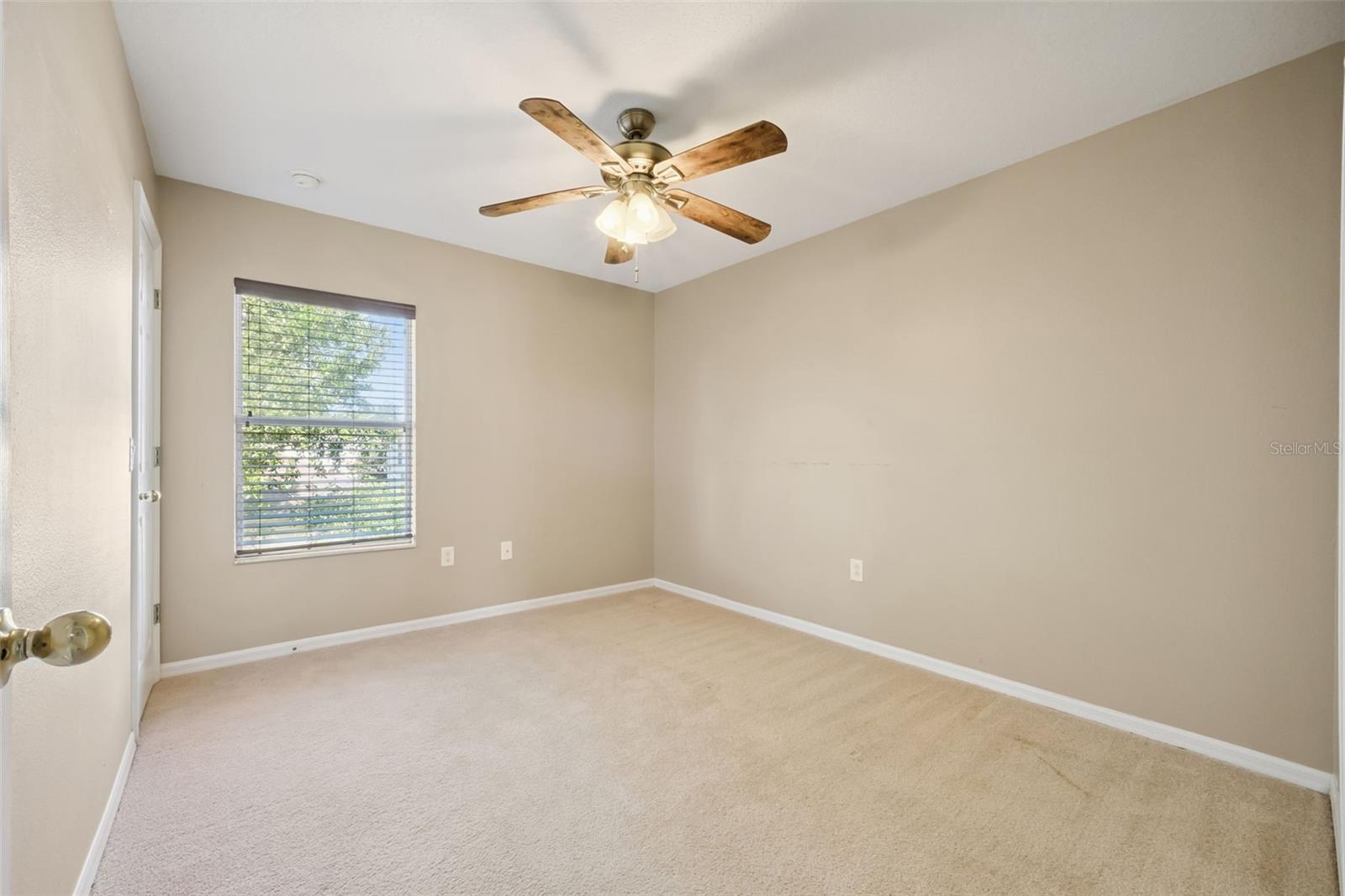 5056 GANDROSS LN
